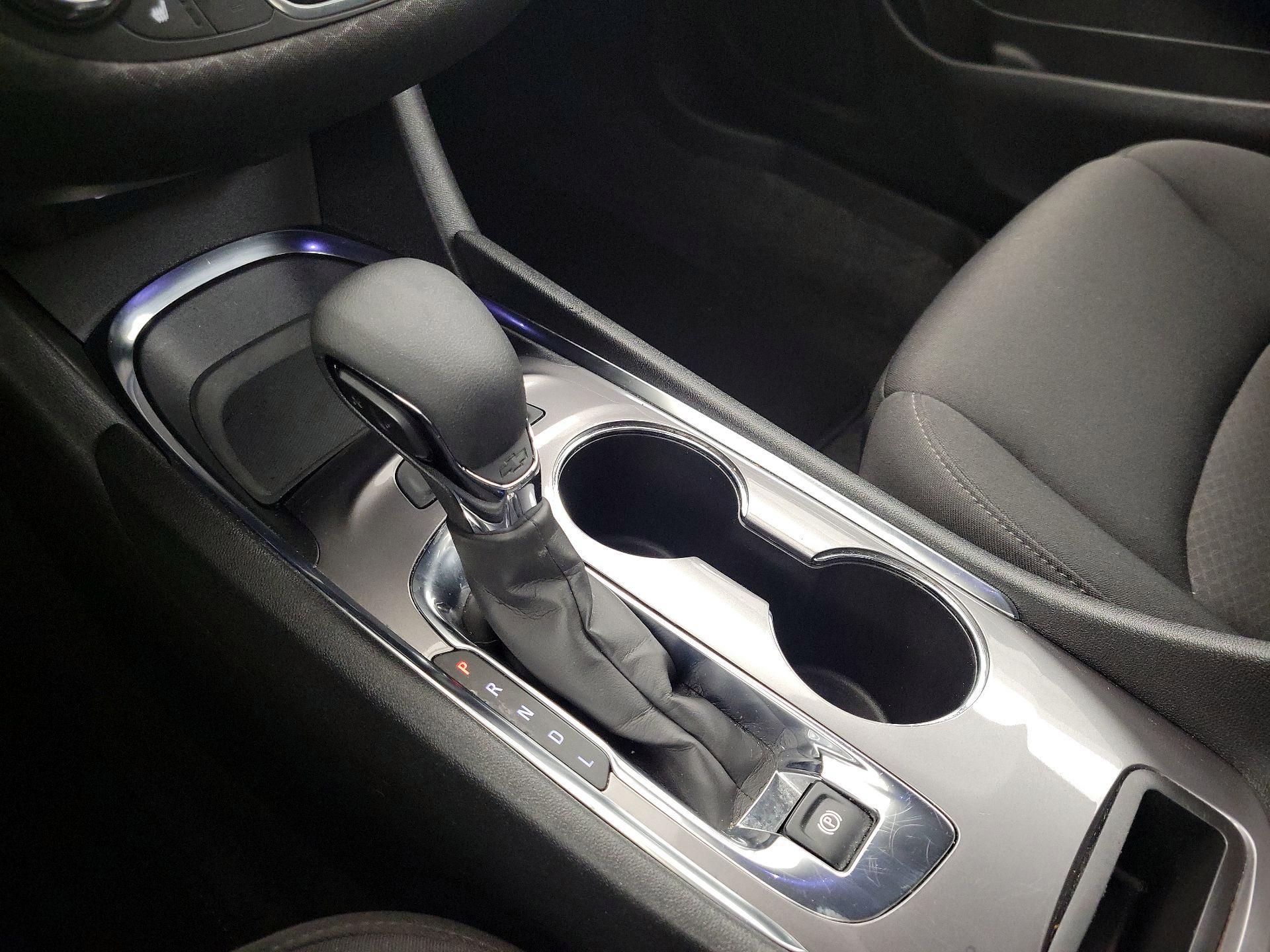 Thumbnail: 2023 Chevrolet Malibu - 17