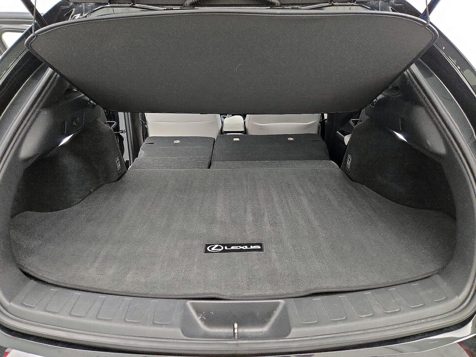 2020 Lexus UX Hybrid 250h - Photo 22