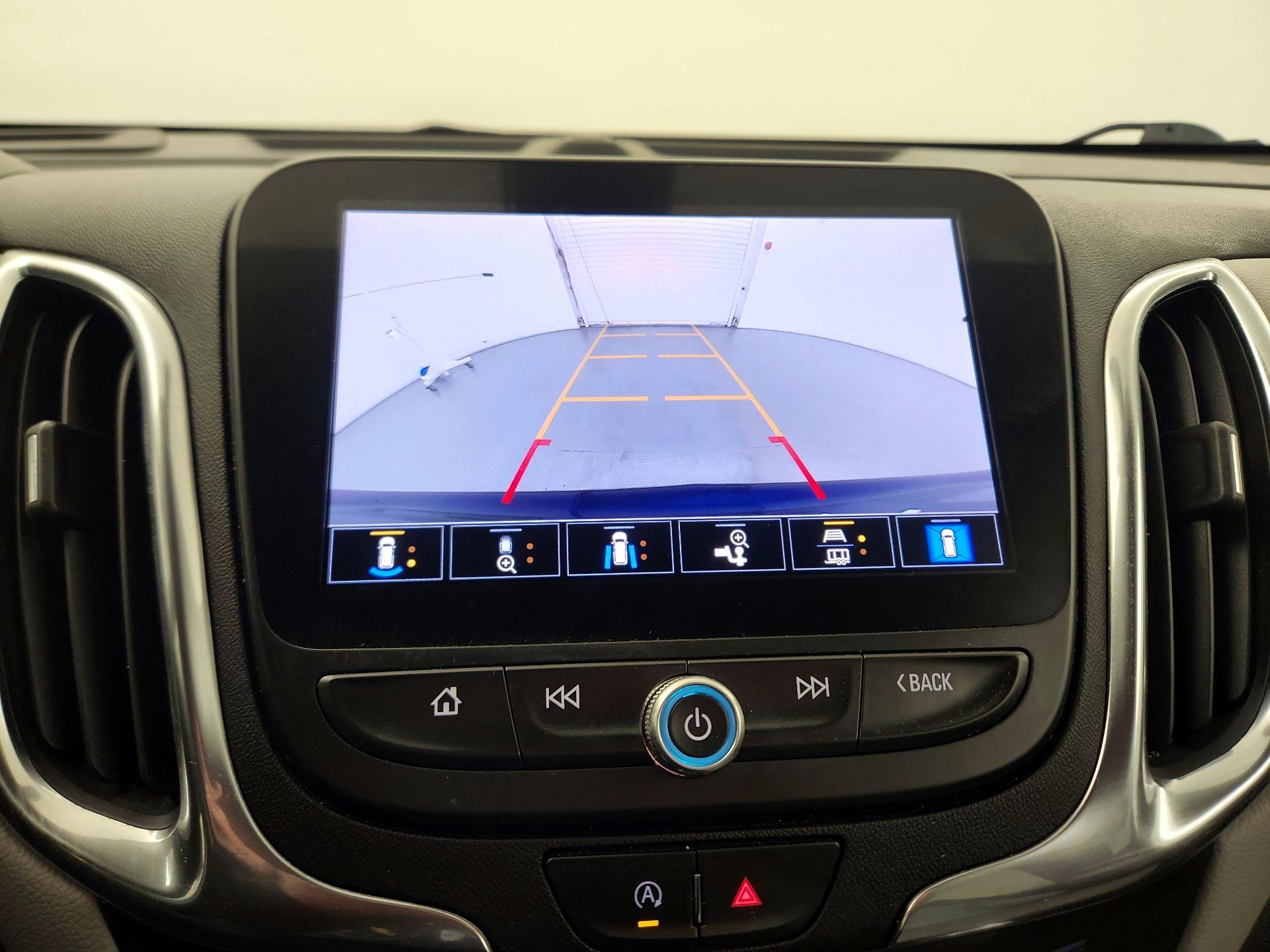 Thumbnail: 2022 Chevrolet Equinox - 12