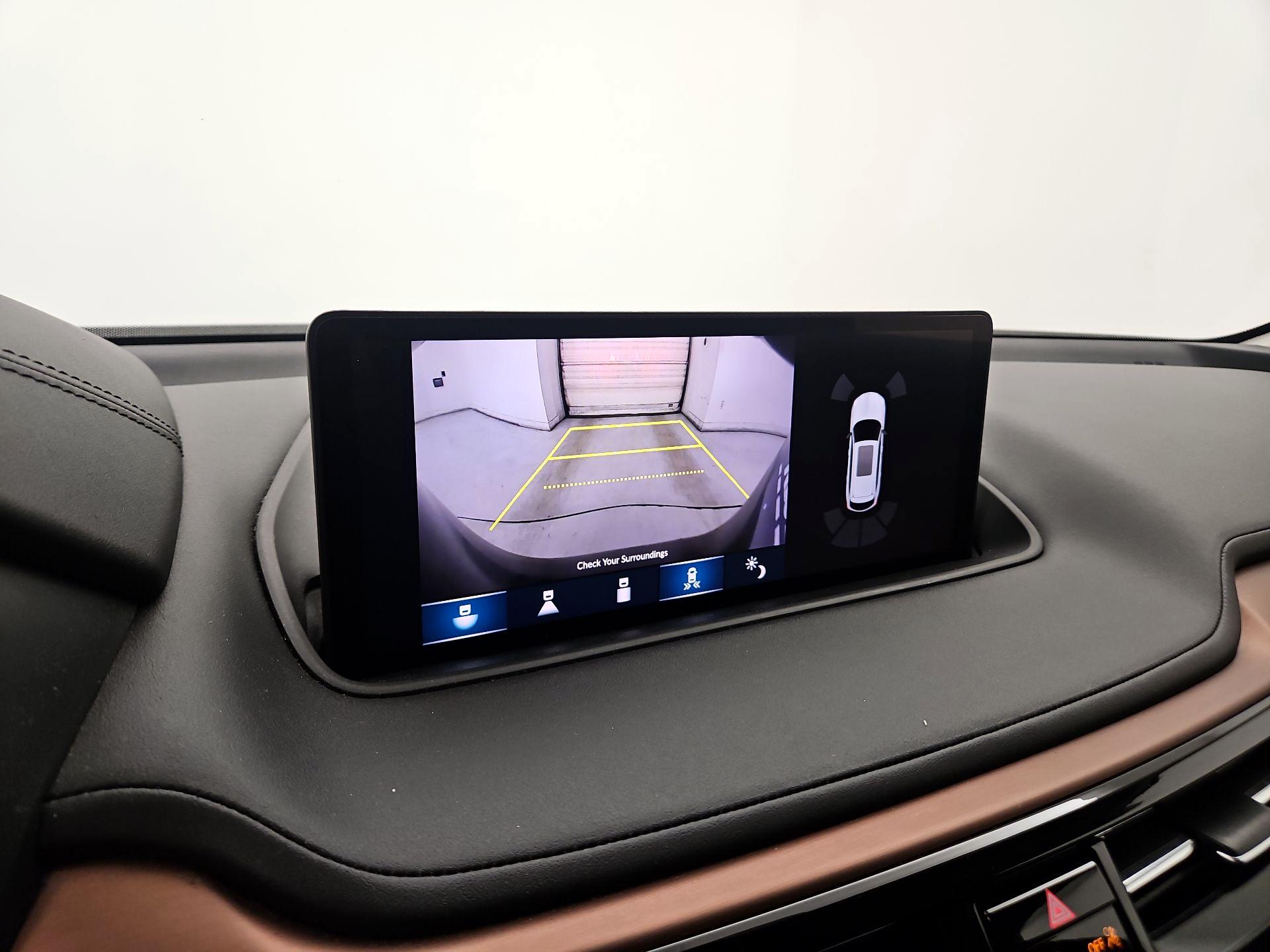 Thumbnail: 2023 Acura MDX - 15