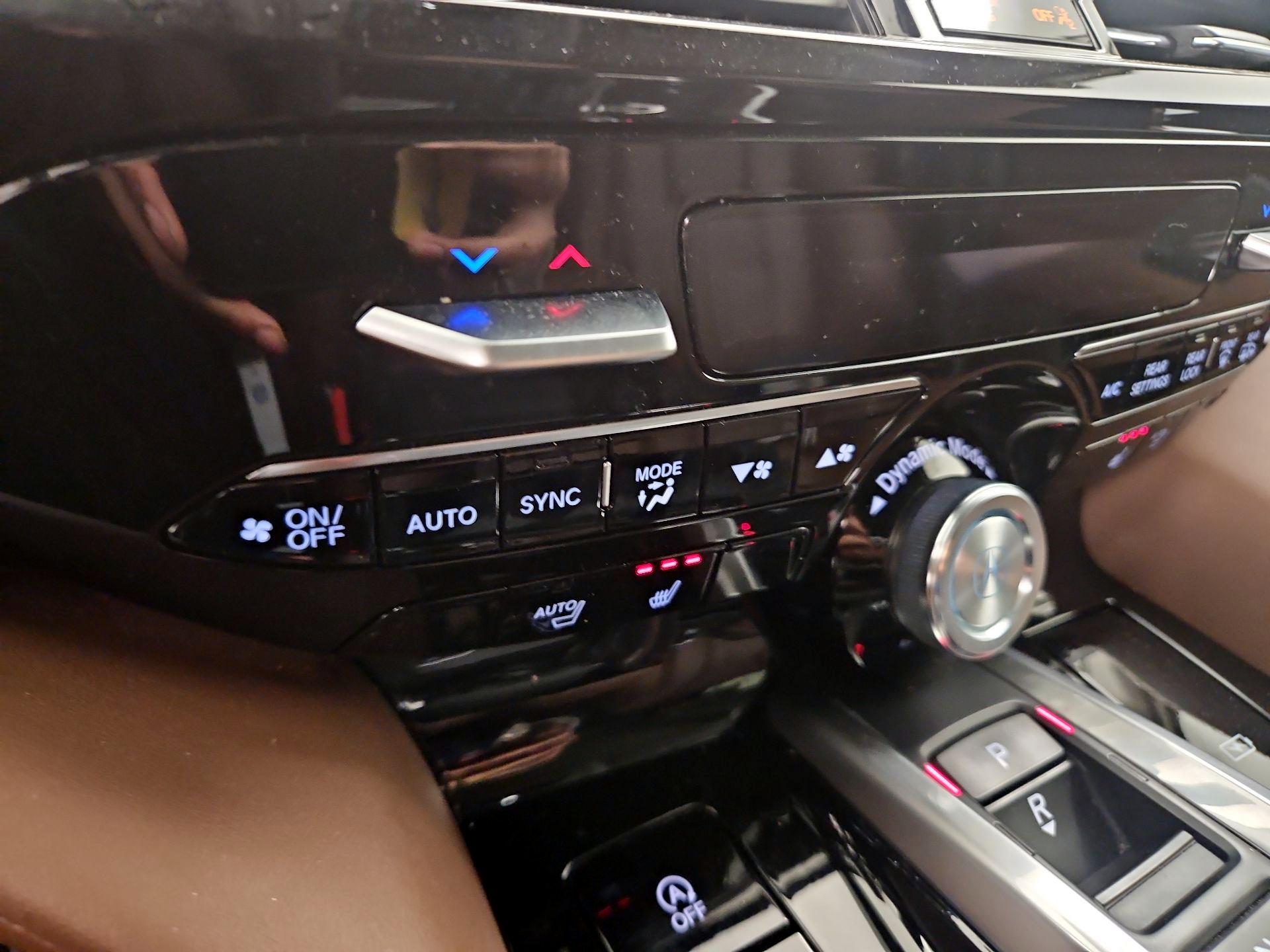 Thumbnail: 2023 Acura MDX - 17