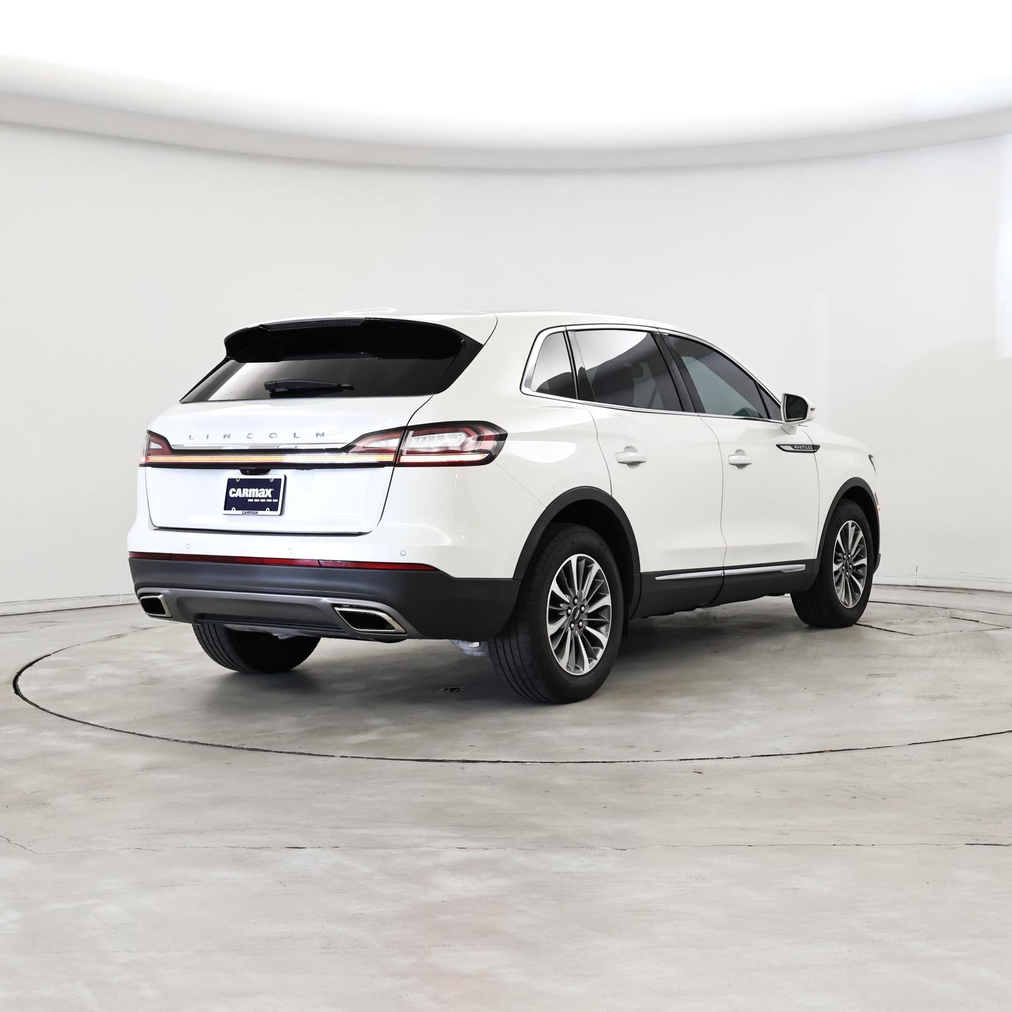 Thumbnail: 2021 Lincoln Nautilus - 8