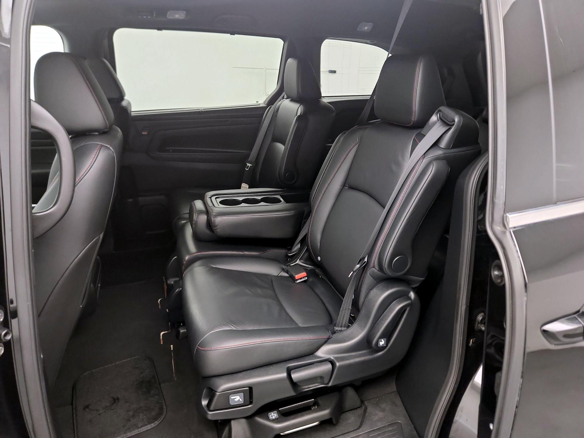 Thumbnail: 2023 Honda Odyssey - 18