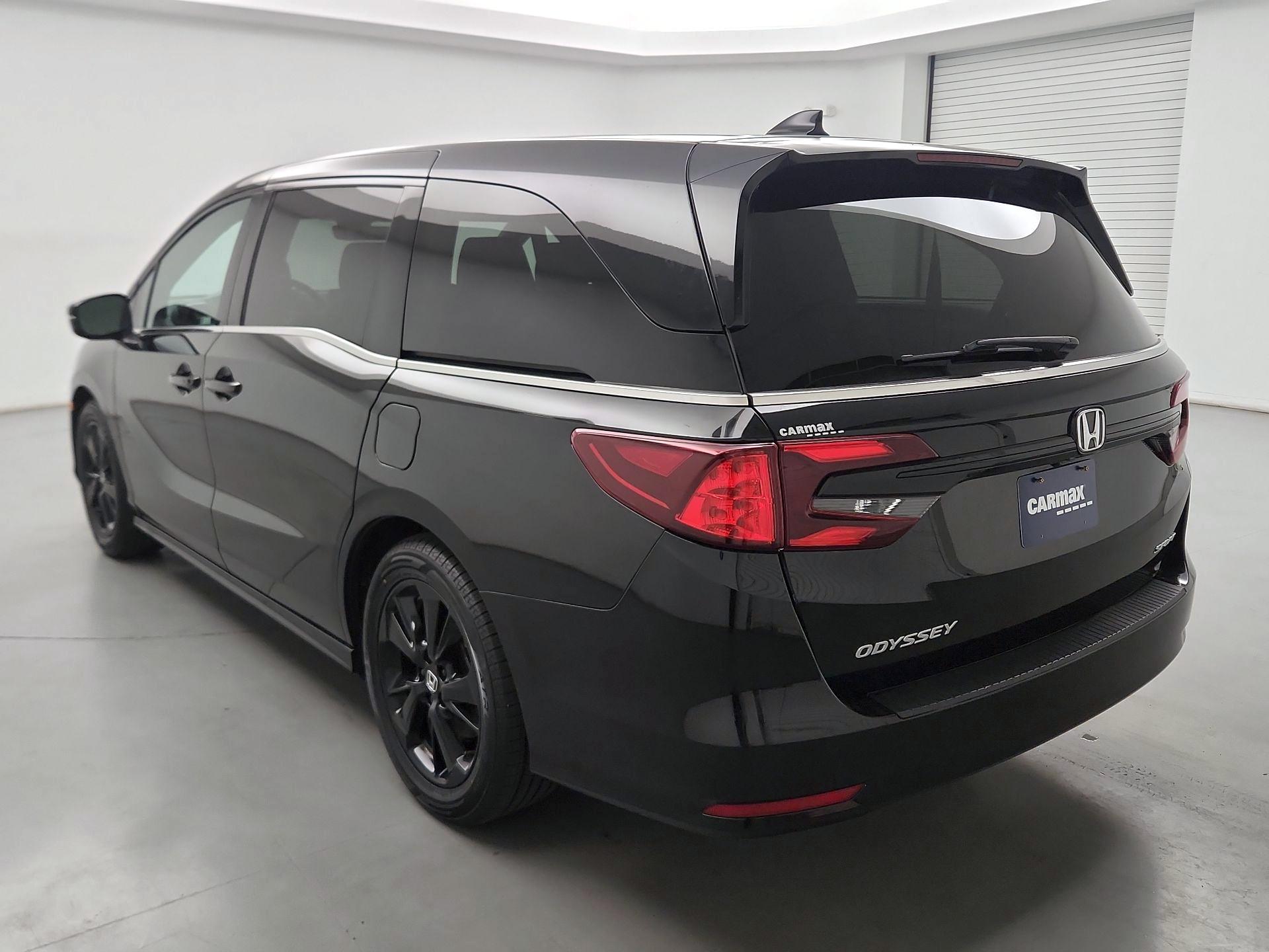 Thumbnail: 2023 Honda Odyssey - 7