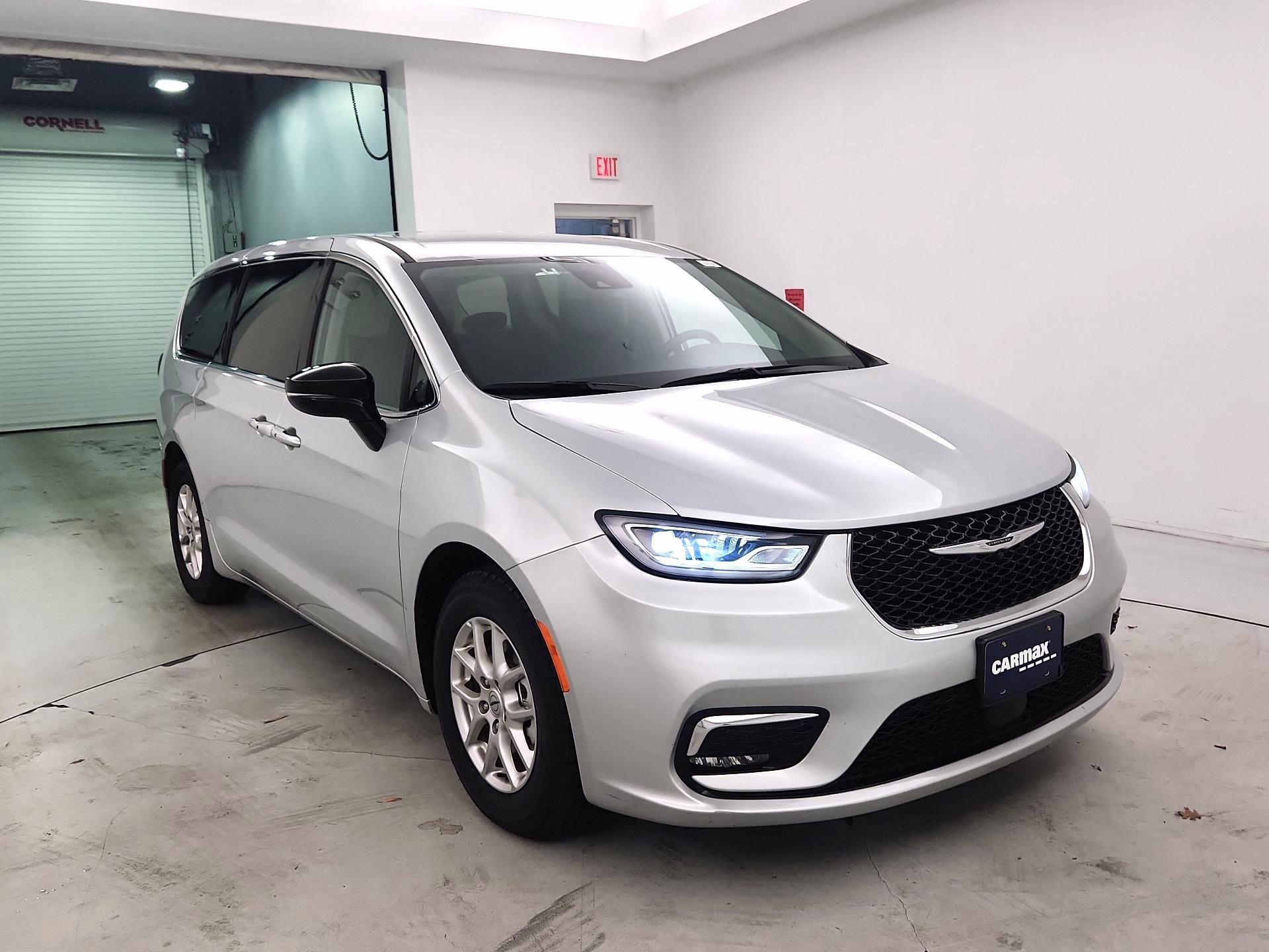 Thumbnail: 2024 Chrysler Pacifica - 1