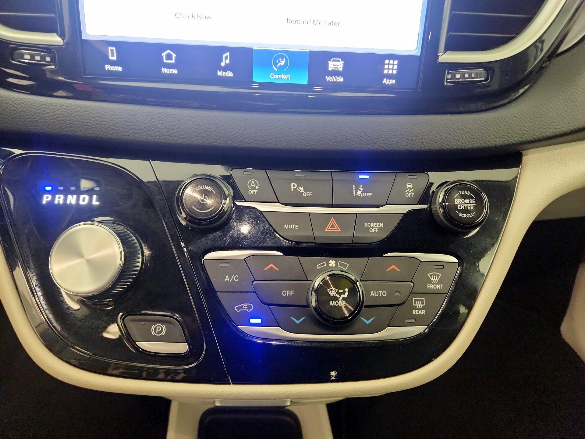 Thumbnail: 2024 Chrysler Pacifica - 14