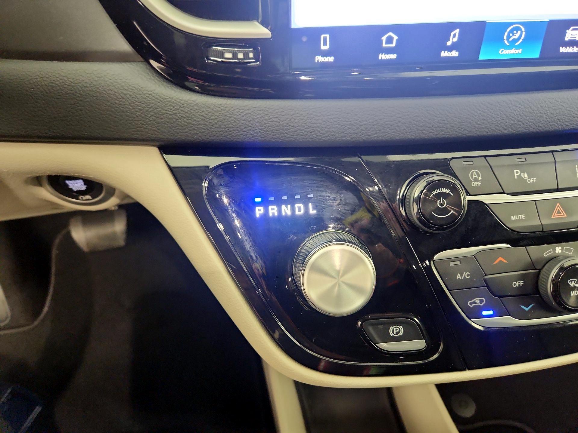 Thumbnail: 2024 Chrysler Pacifica - 15