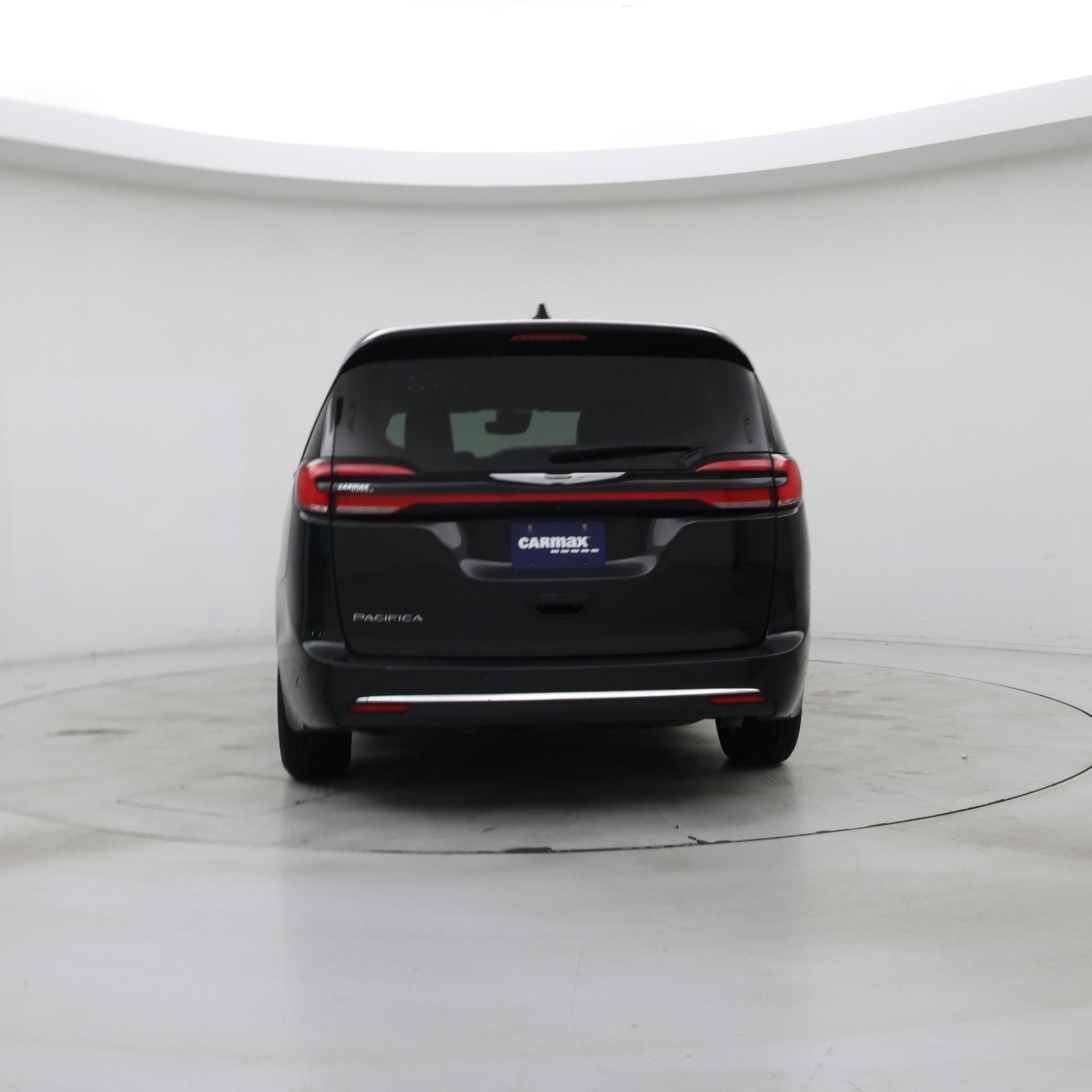 Thumbnail: 2024 Chrysler Pacifica - 6