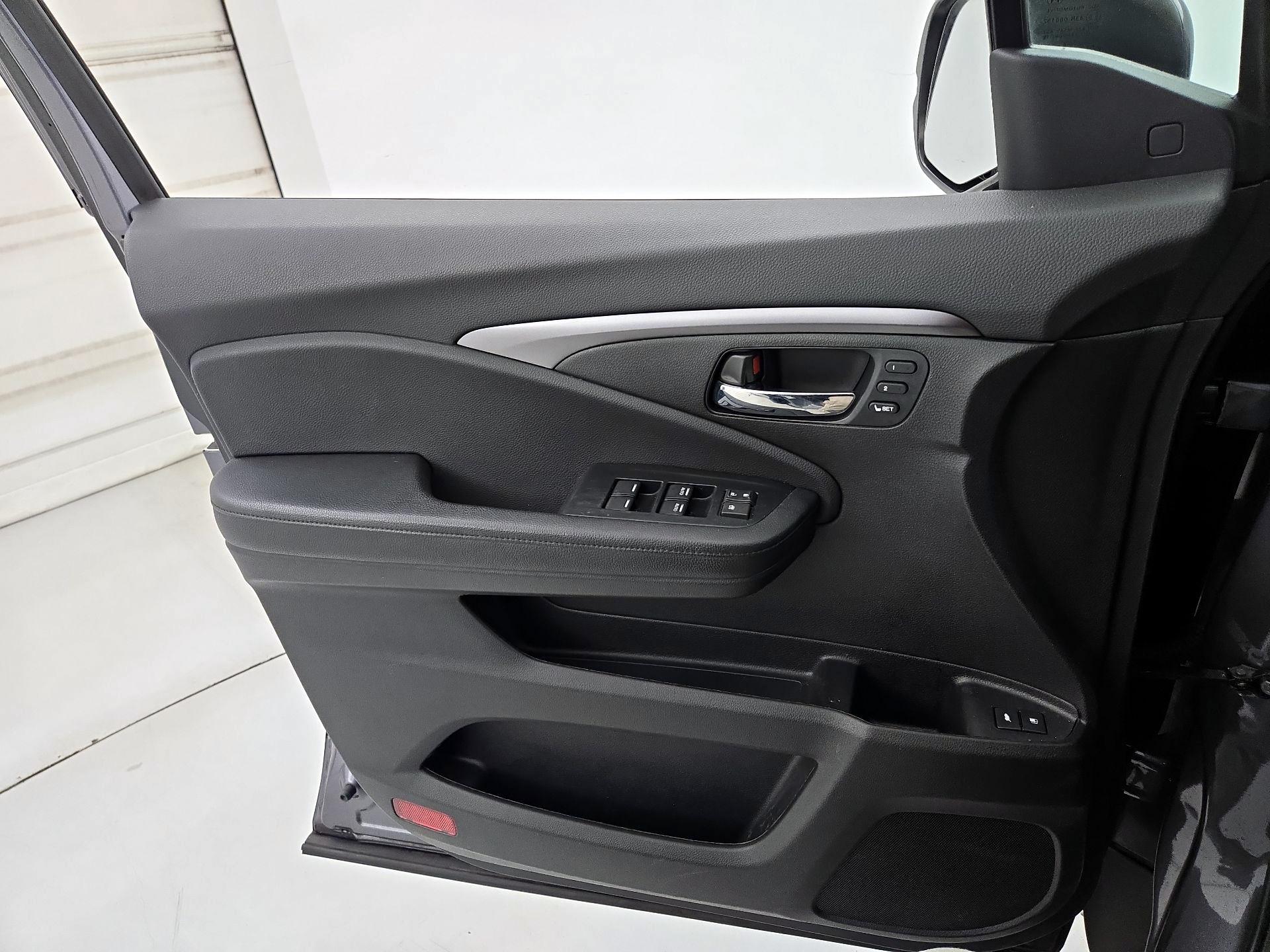 Thumbnail: 2022 Honda Pilot - 12