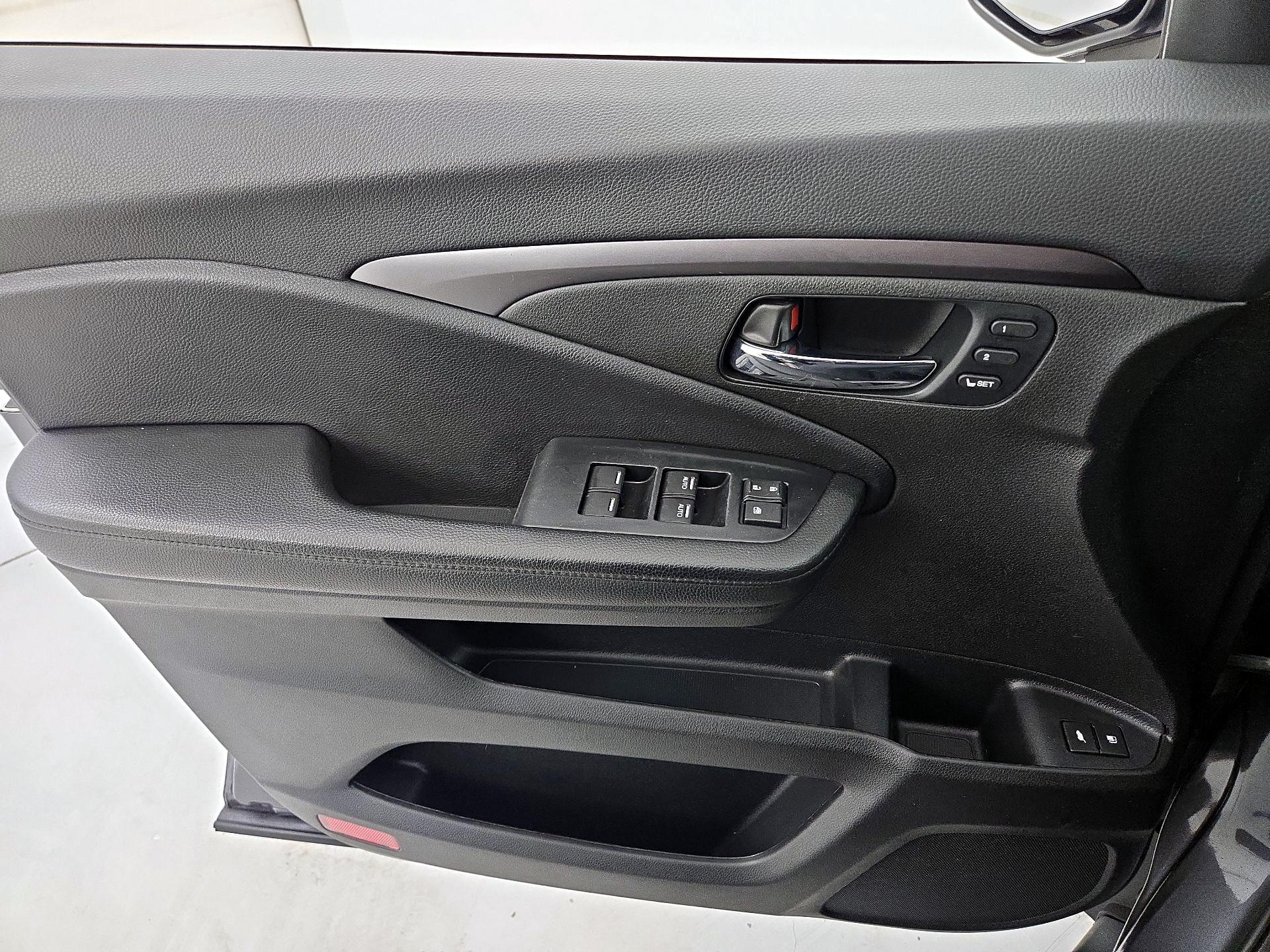 Thumbnail: 2022 Honda Pilot - 12