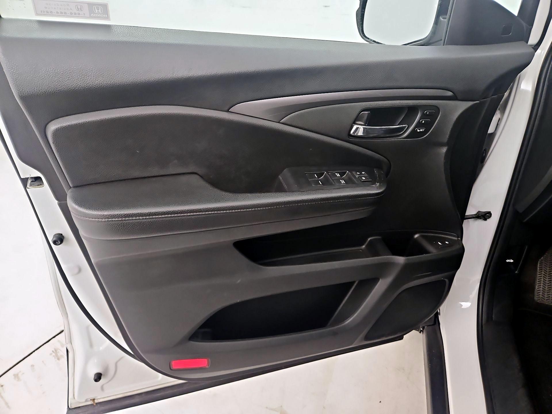 Thumbnail: 2022 Honda Pilot - 12