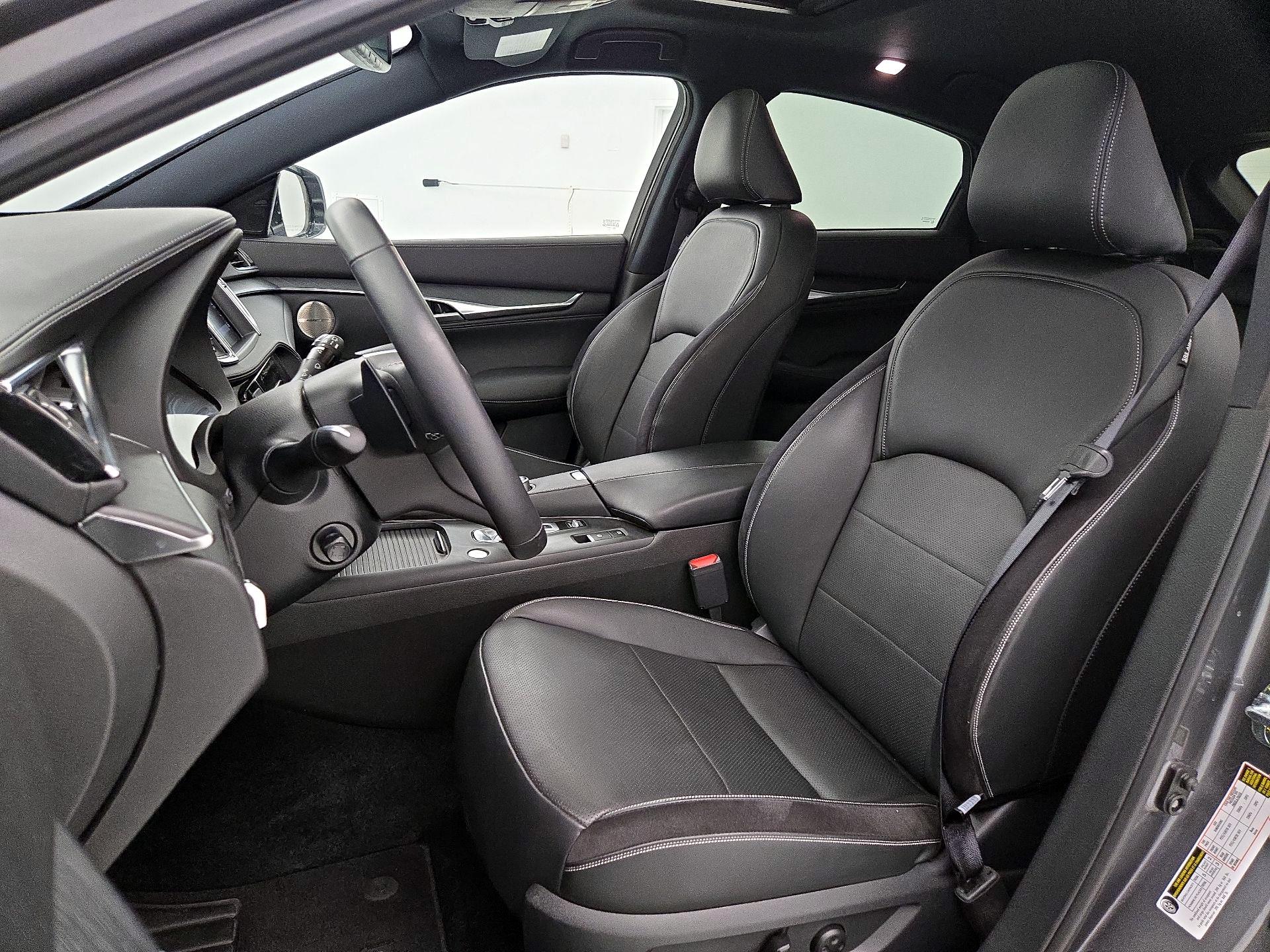 Thumbnail: 2023 INFINITI QX55 - 11