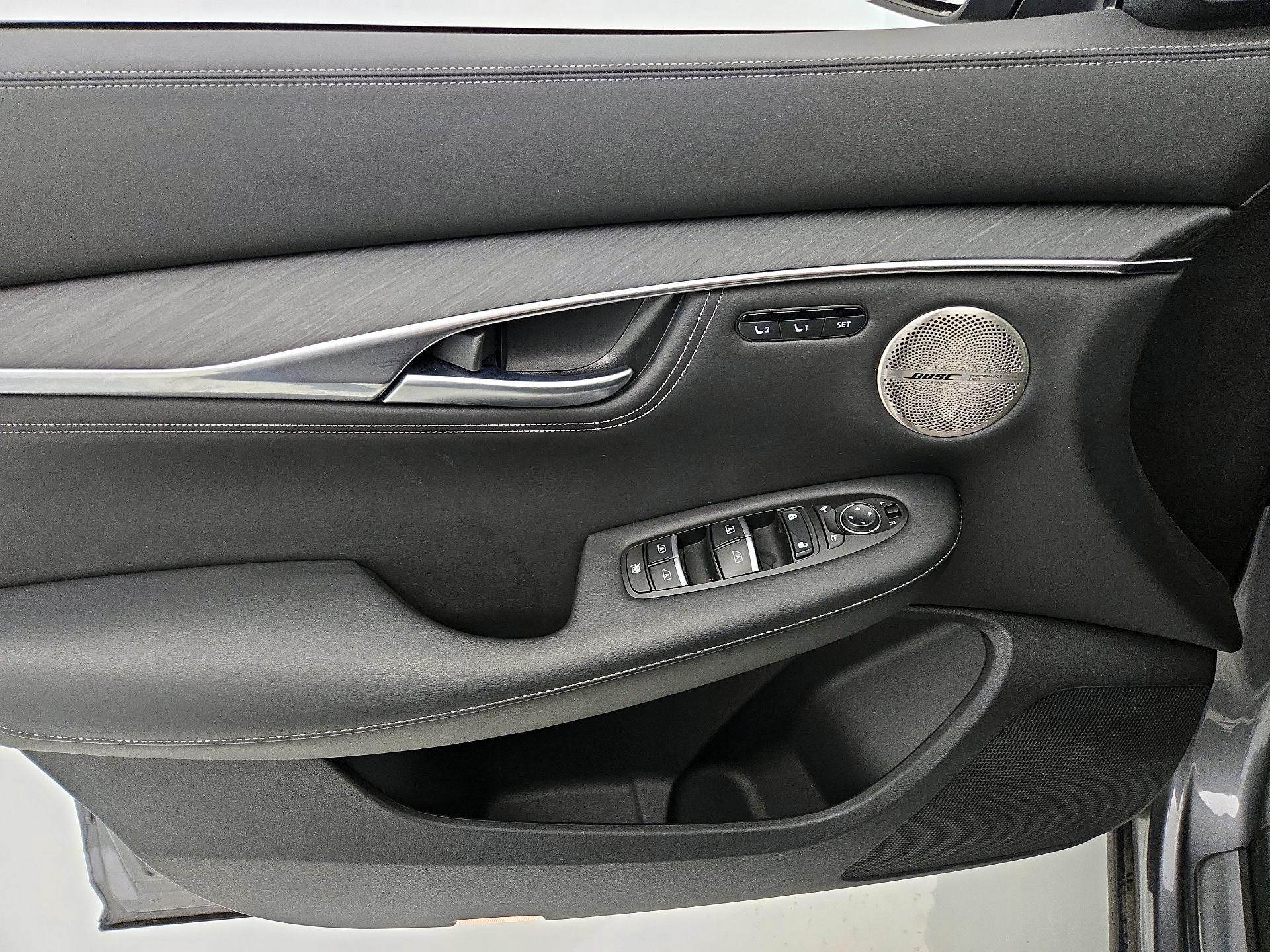 Thumbnail: 2023 INFINITI QX55 - 12