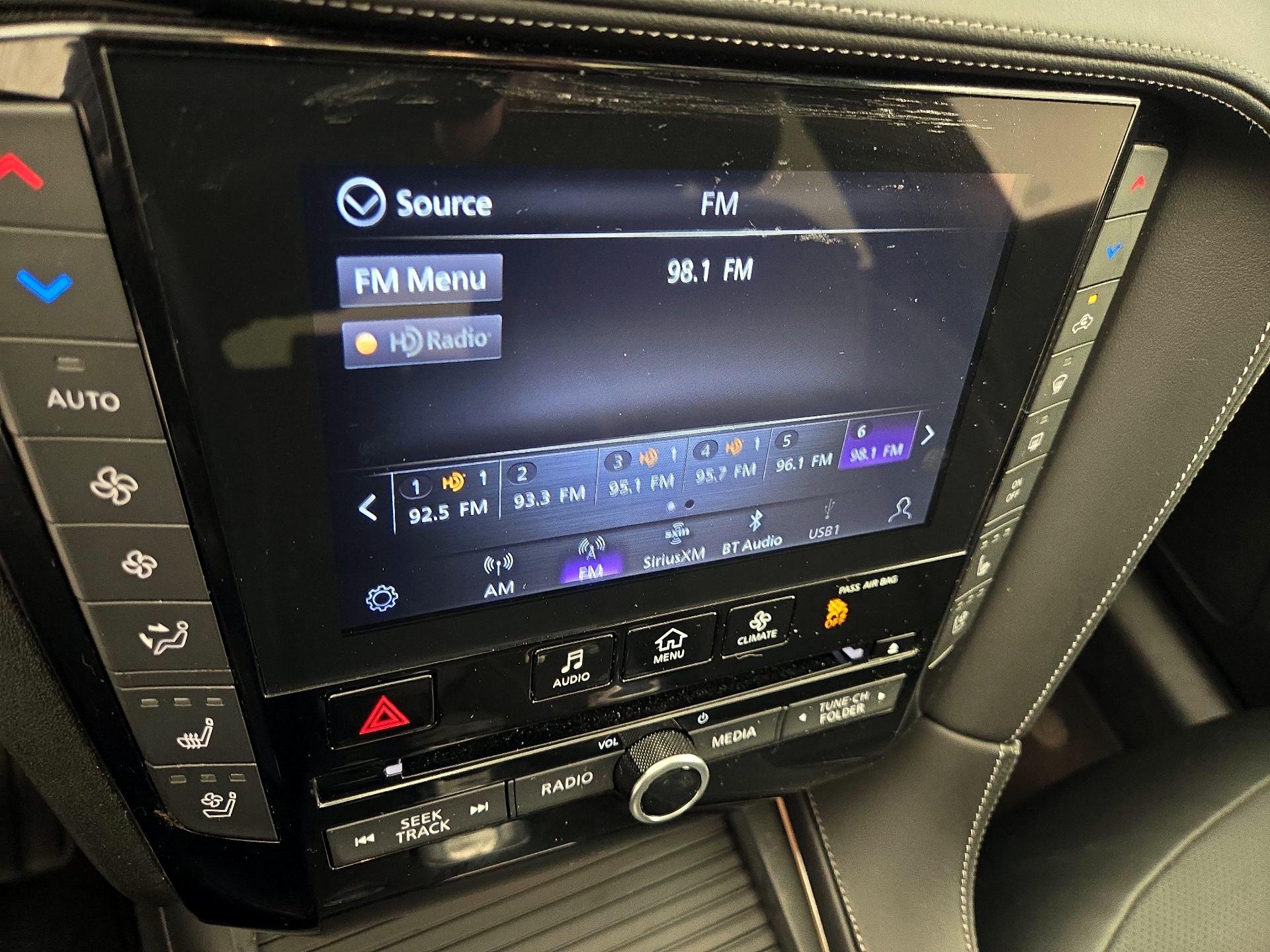 Thumbnail: 2023 INFINITI QX55 - 16