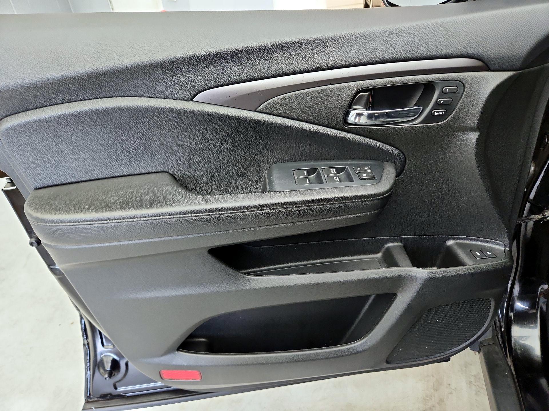 Thumbnail: 2022 Honda Pilot - 12