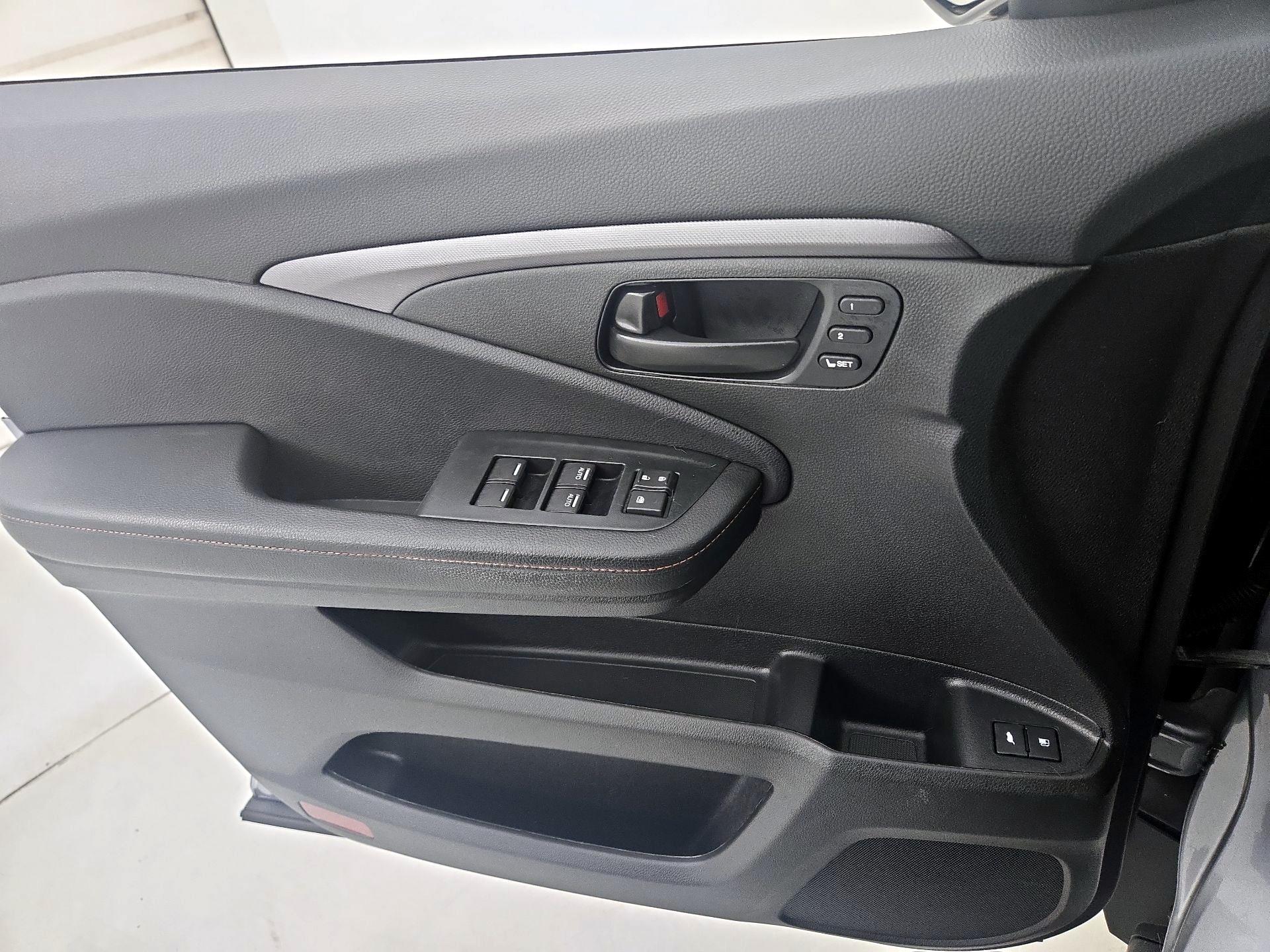 Thumbnail: 2022 Honda Pilot - 12