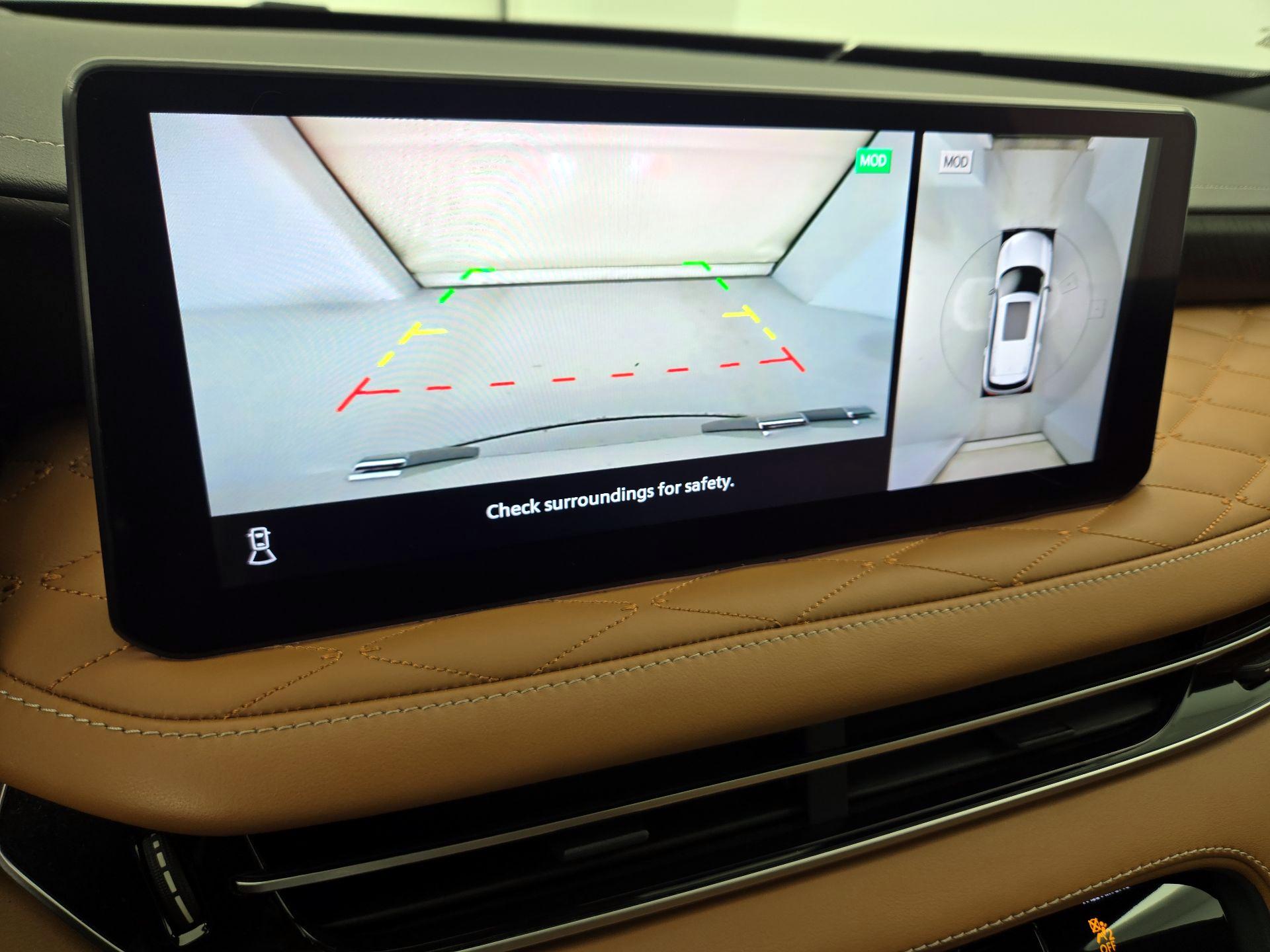 Thumbnail: 2023 INFINITI QX60 - 15