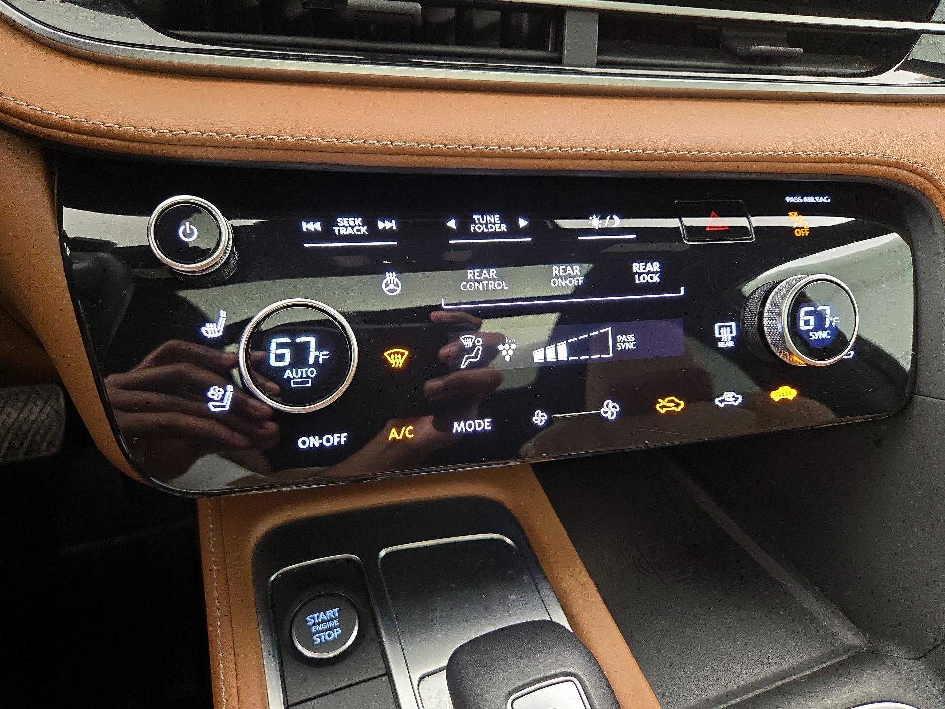 Thumbnail: 2023 INFINITI QX60 - 17