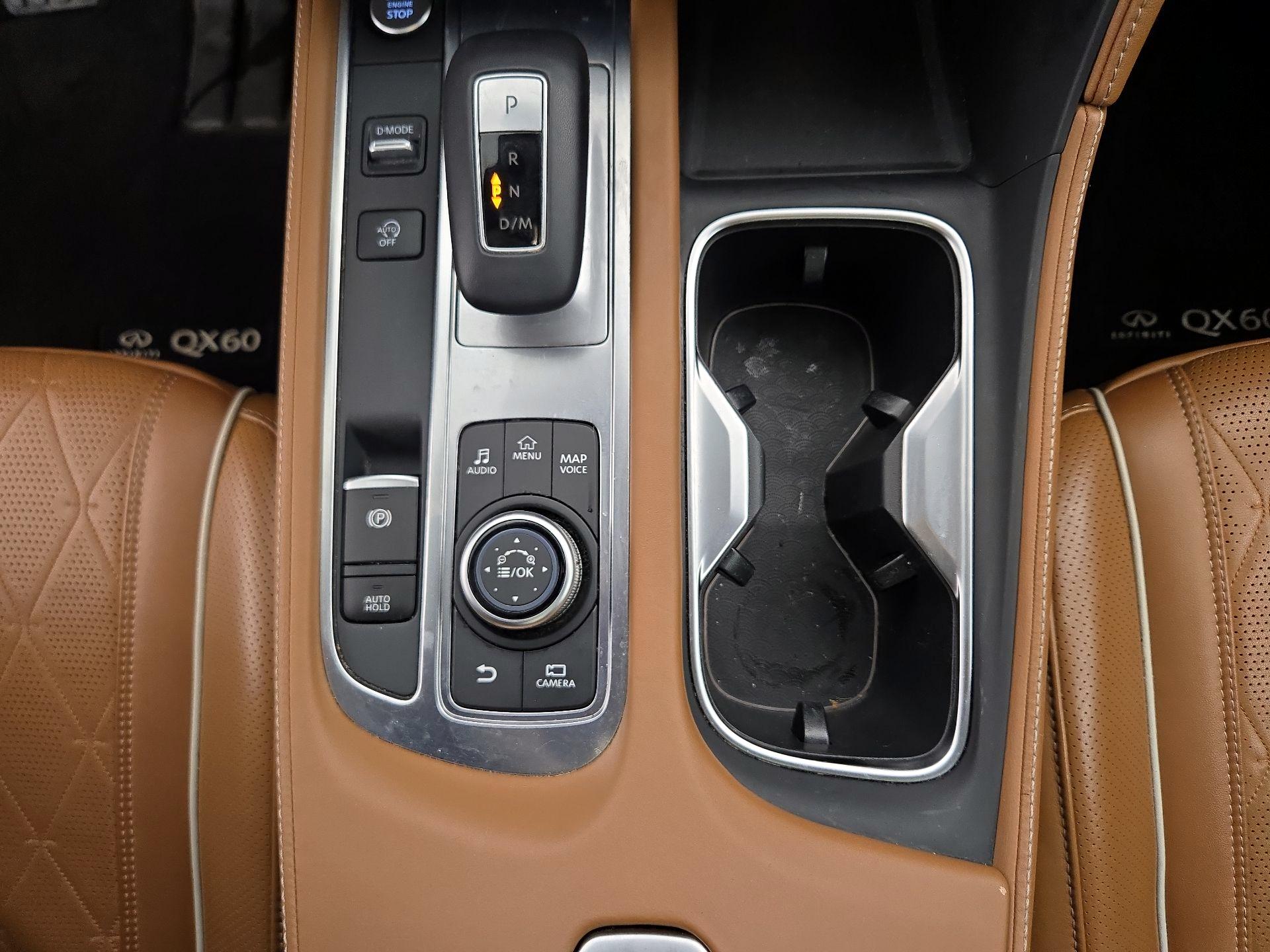 Thumbnail: 2023 INFINITI QX60 - 18