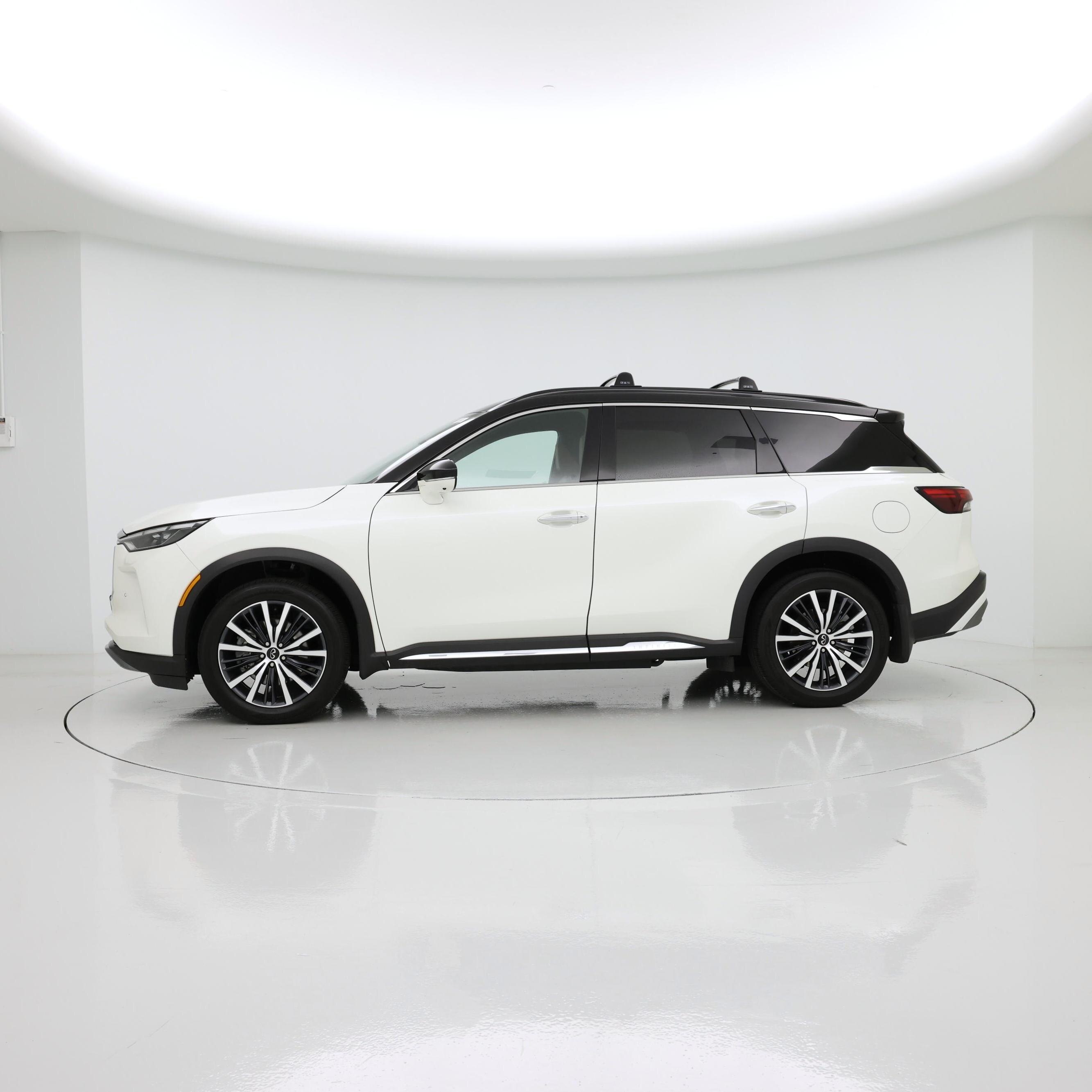 Thumbnail: 2023 INFINITI QX60 - 3