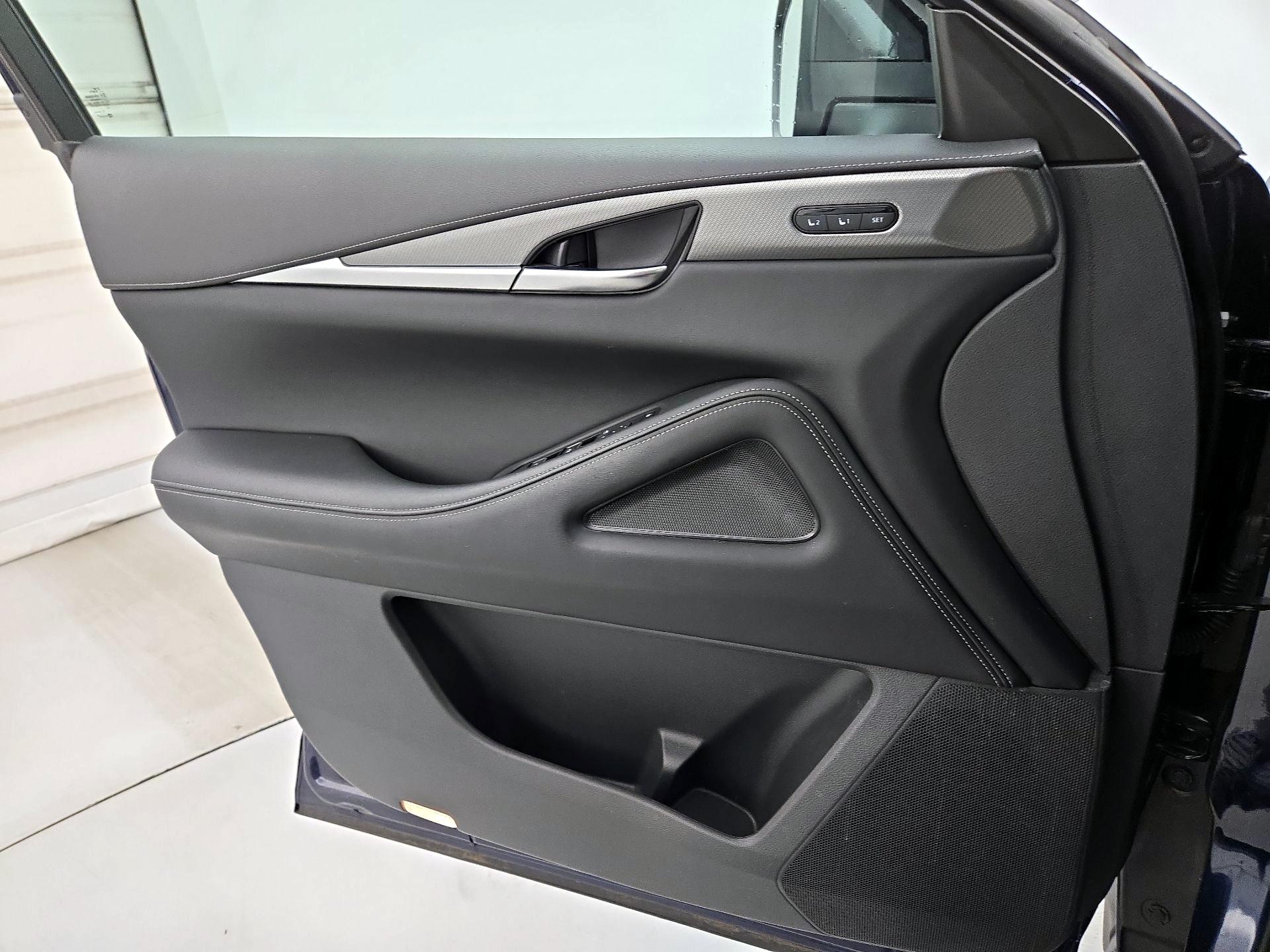 Thumbnail: 2024 INFINITI QX60 - 12