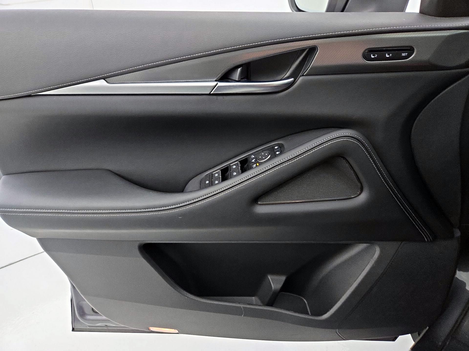 Thumbnail: 2024 INFINITI QX60 - 12