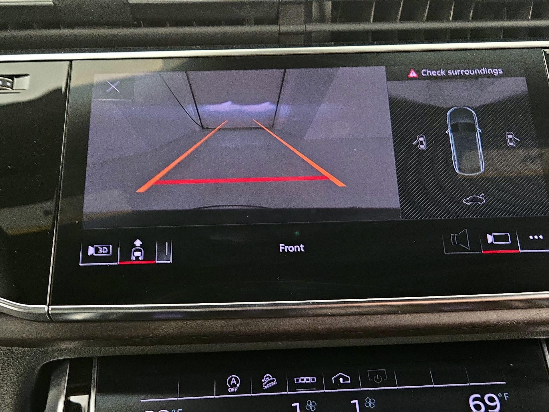 Thumbnail: 2021 Audi Q8 - 15