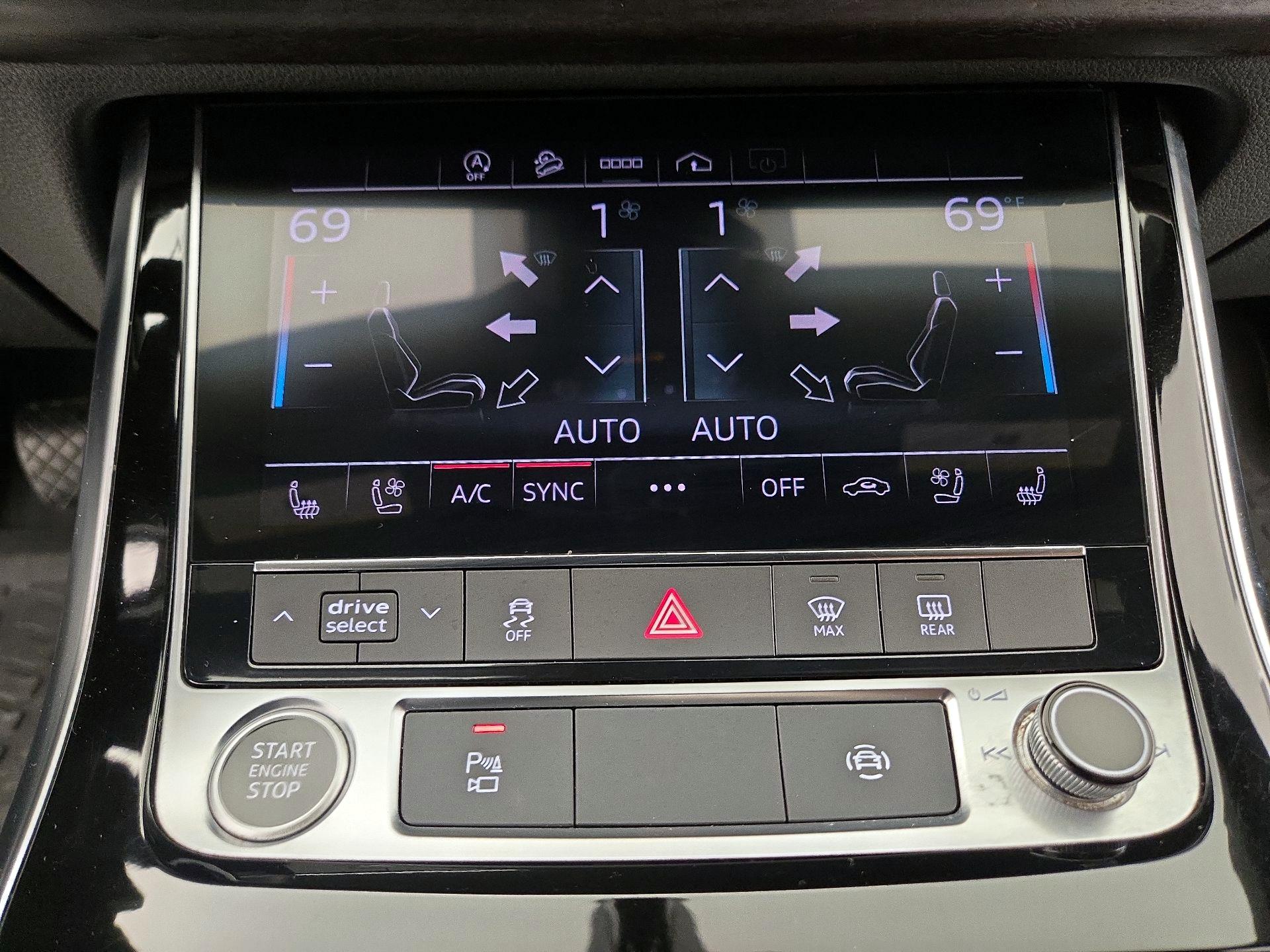 Thumbnail: 2021 Audi Q8 - 17