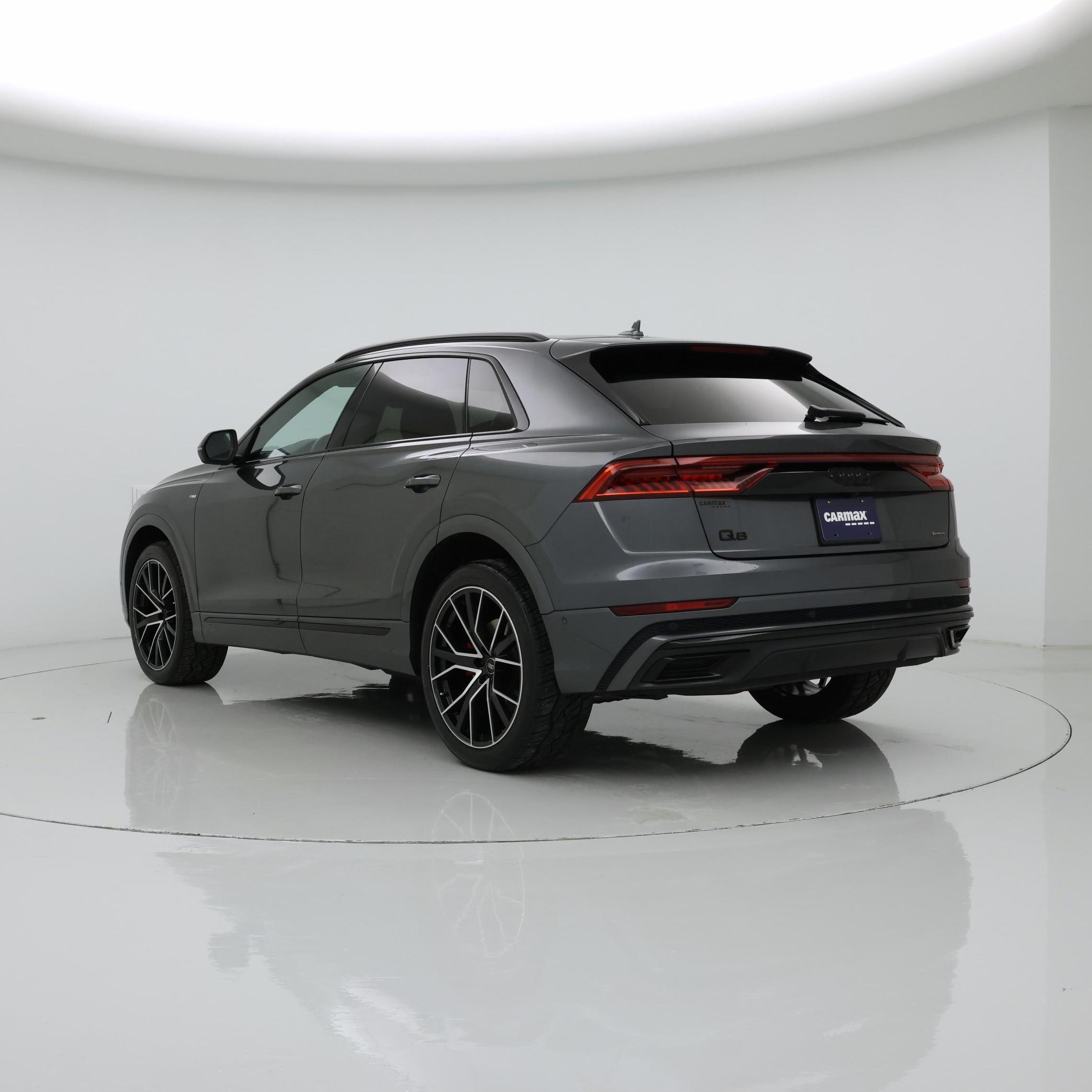 Thumbnail: 2021 Audi Q8 - 2