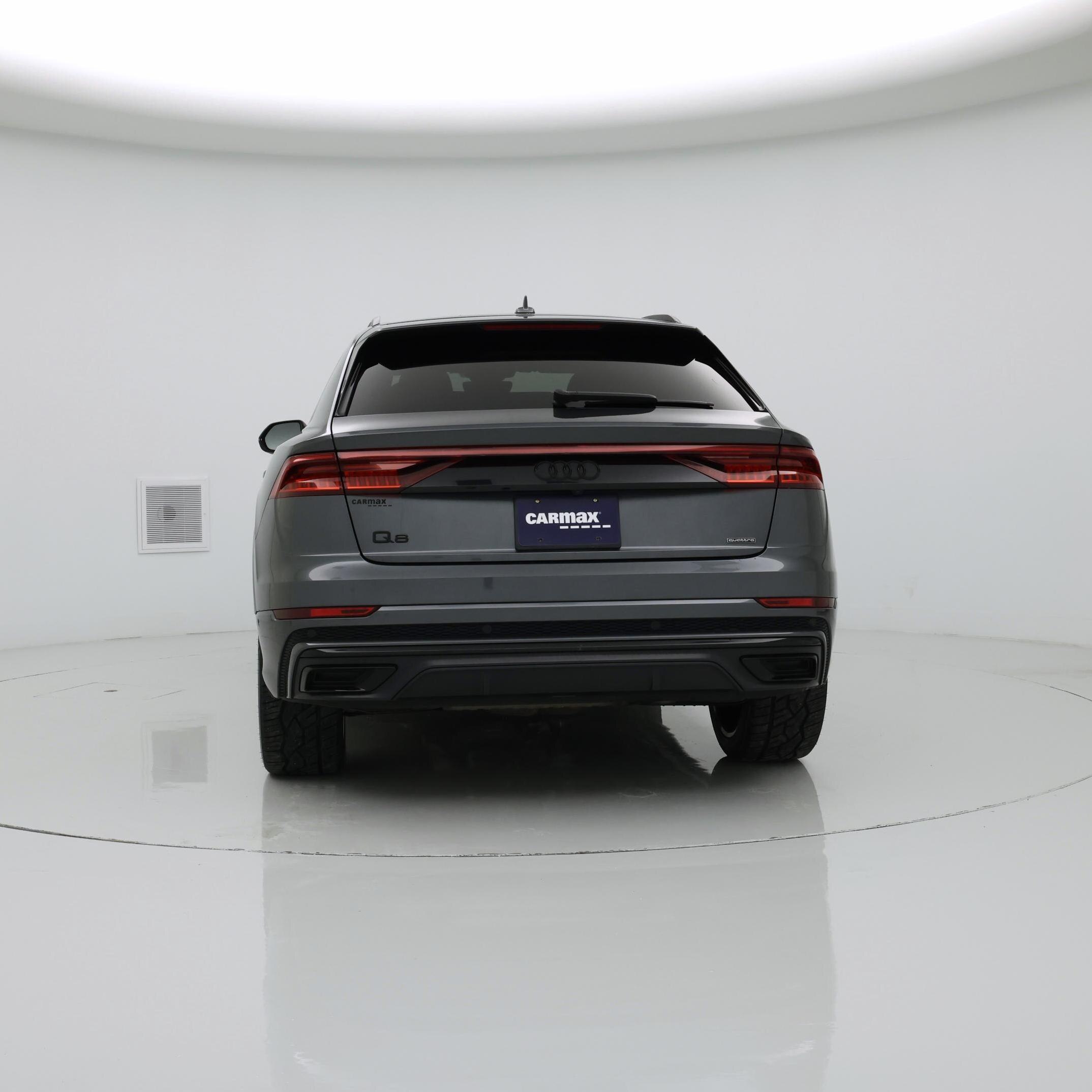 Thumbnail: 2021 Audi Q8 - 6
