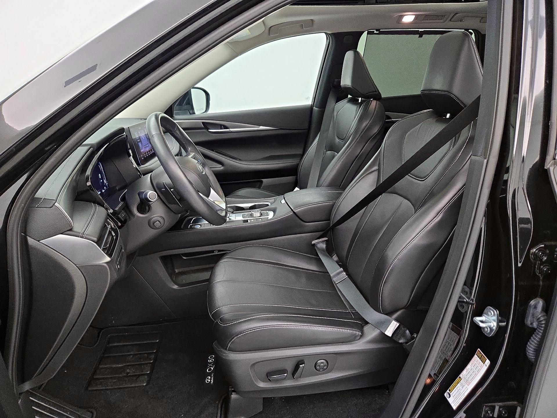 Thumbnail: 2023 INFINITI QX60 - 11