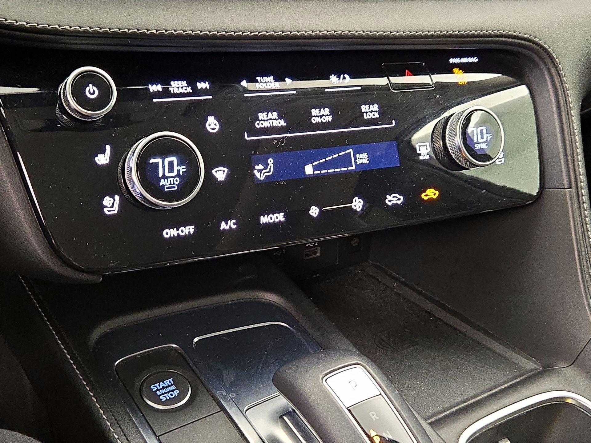 Thumbnail: 2023 INFINITI QX60 - 17