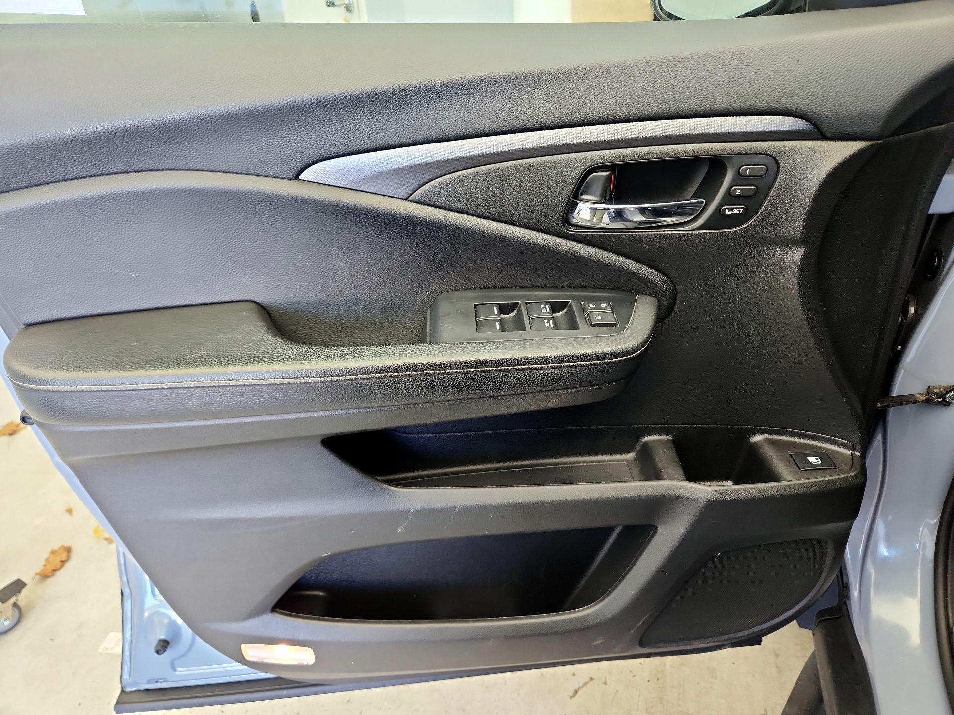 Thumbnail: 2023 Honda Ridgeline - 12