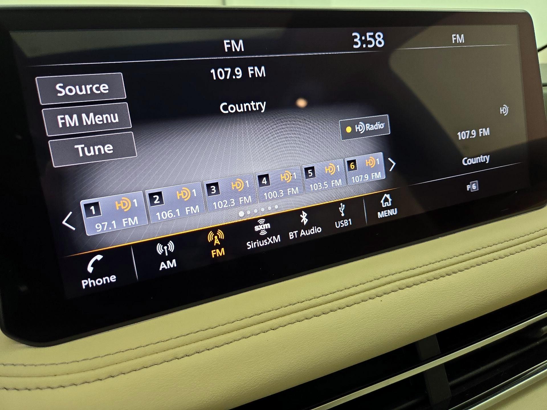 Thumbnail: 2023 INFINITI QX60 - 16