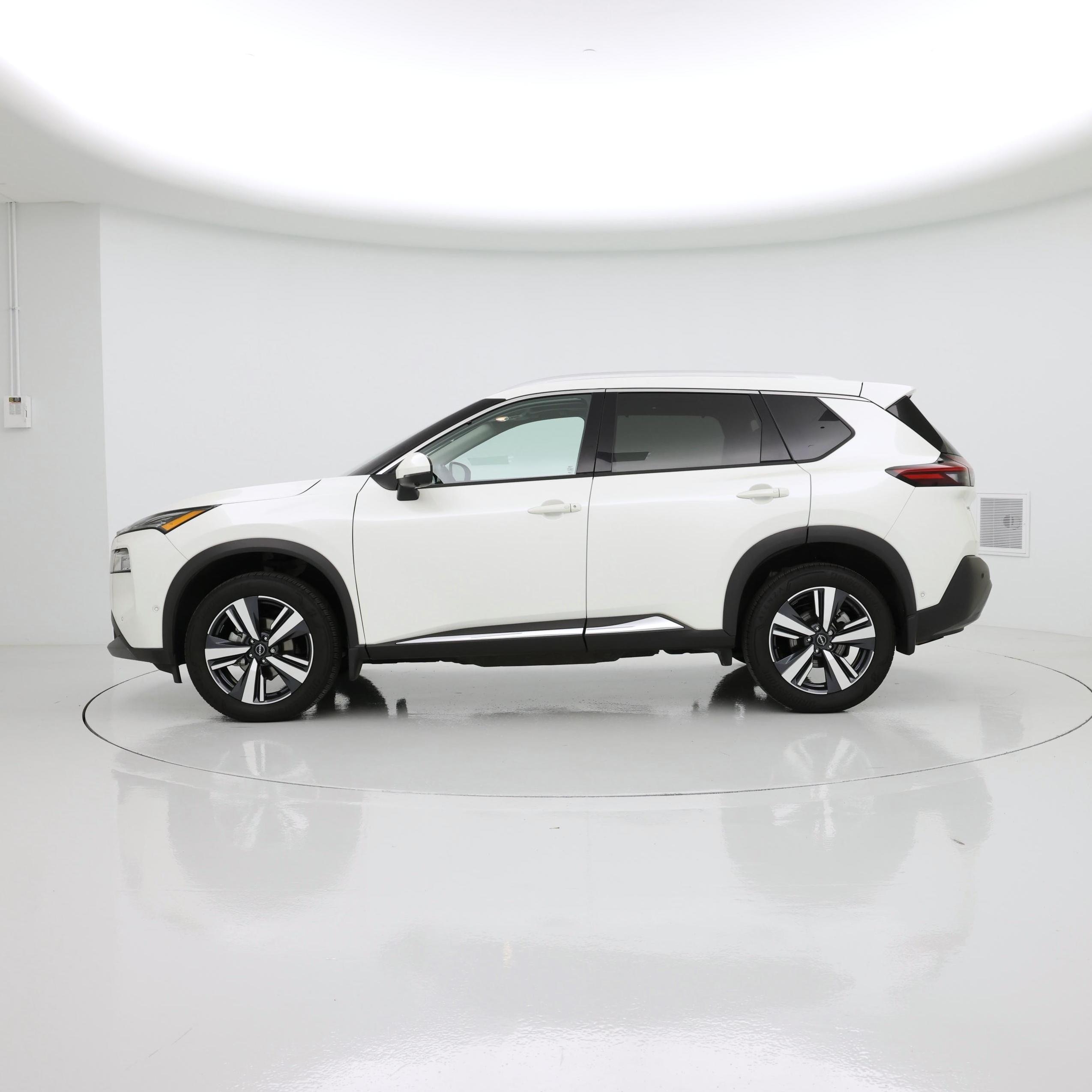 Thumbnail: 2023 Nissan Rogue - 3