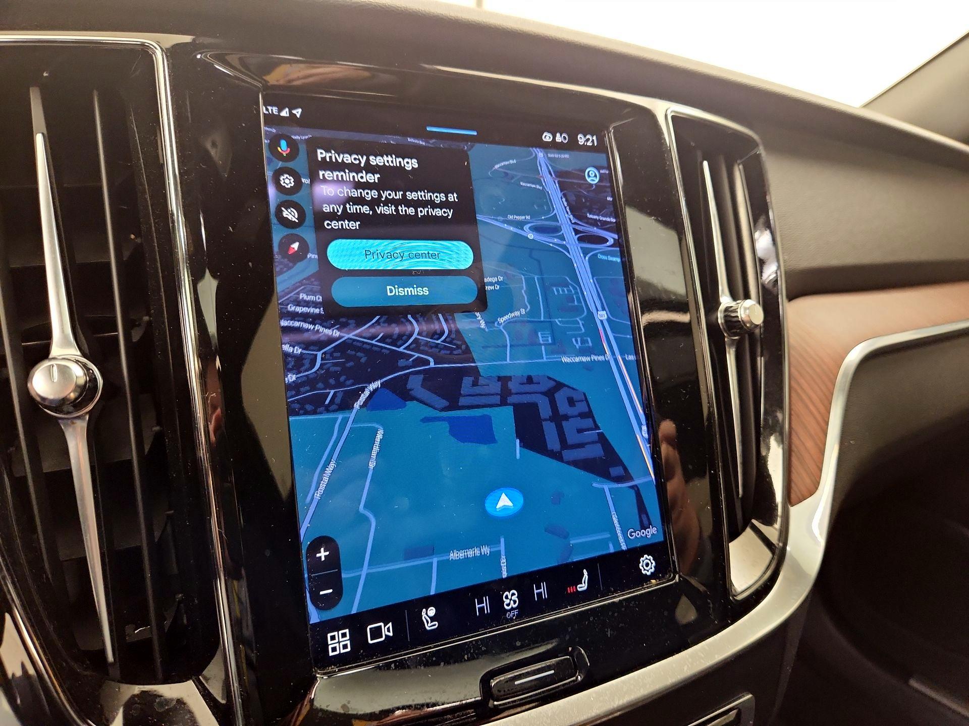 Thumbnail: 2023 Volvo S60 - 14