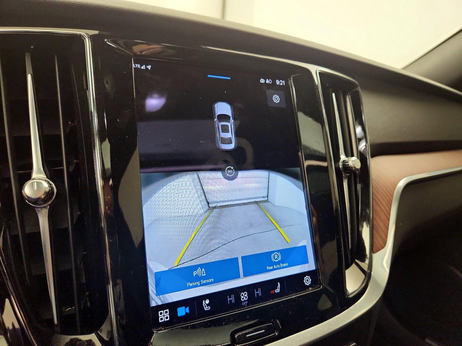 Thumbnail: 2023 Volvo S60 - 15