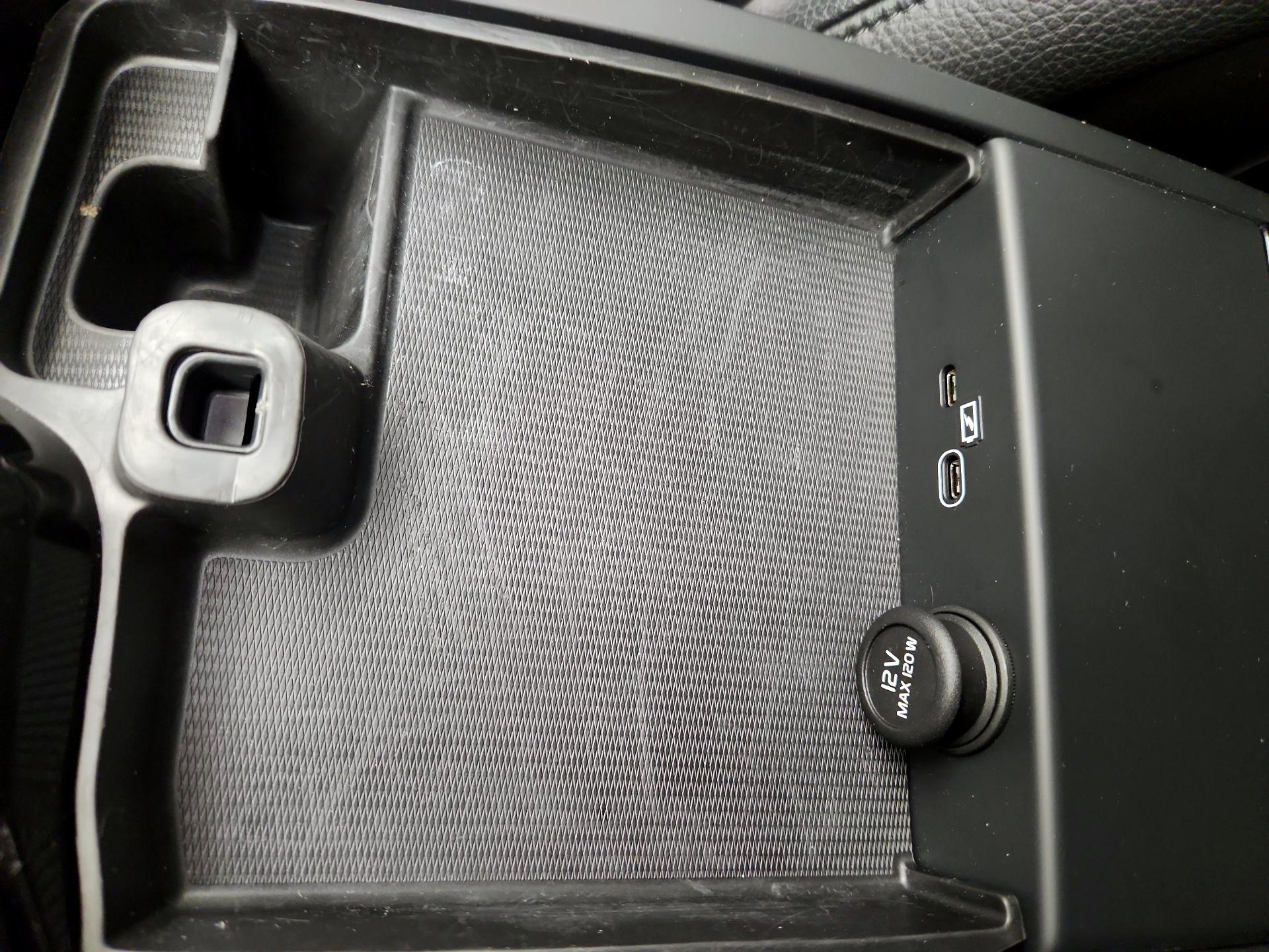 Thumbnail: 2023 Volvo S60 - 19