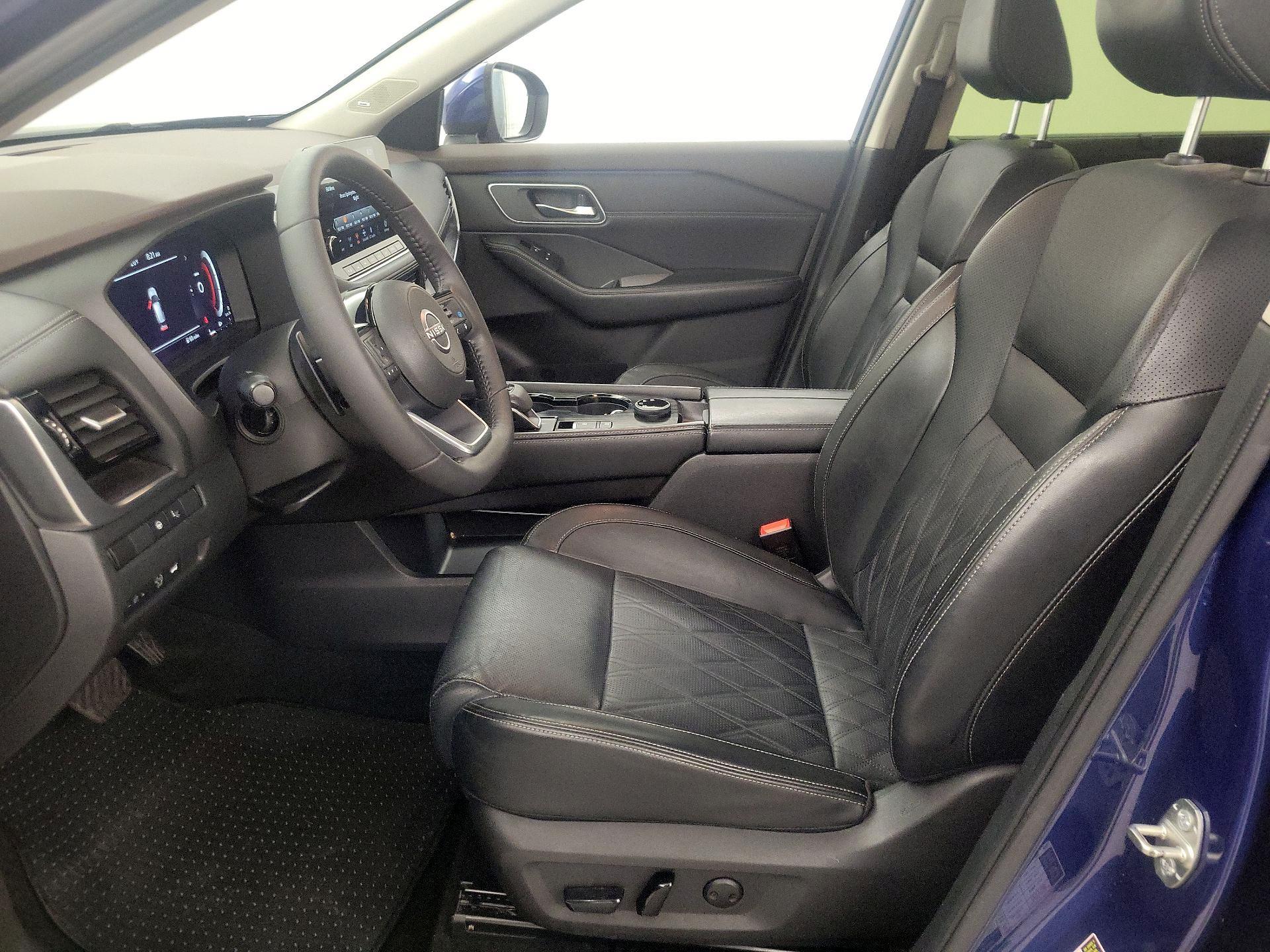 Thumbnail: 2023 Nissan Rogue - 11