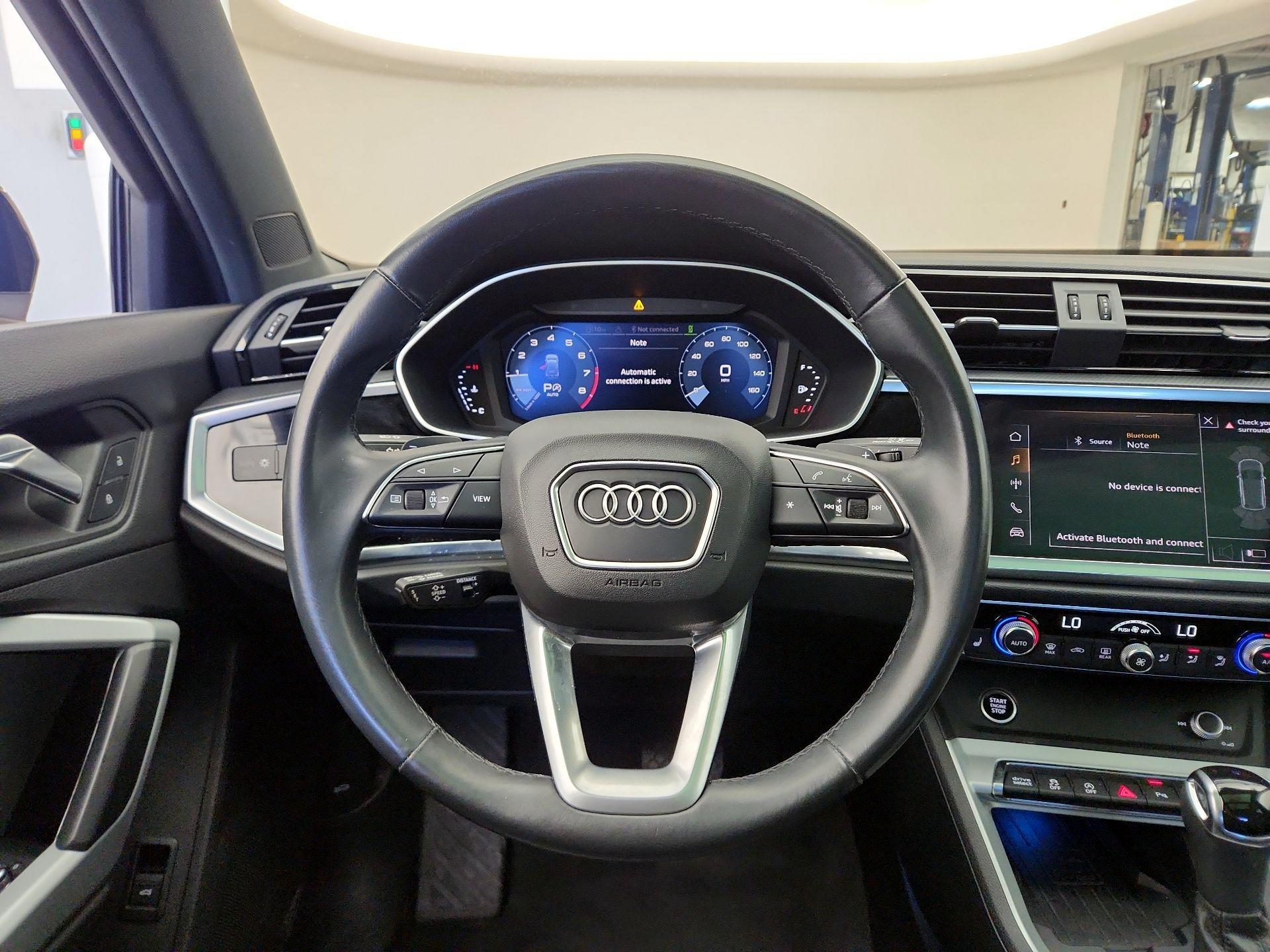 Thumbnail: 2021 Audi Q3 - 10