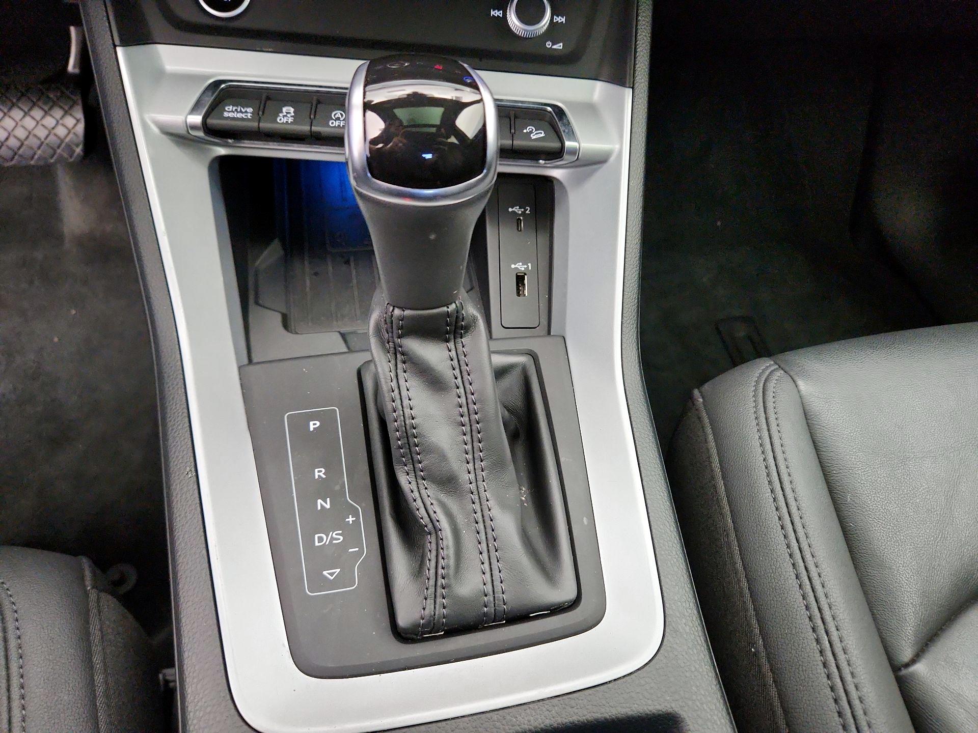 Thumbnail: 2021 Audi Q3 - 17