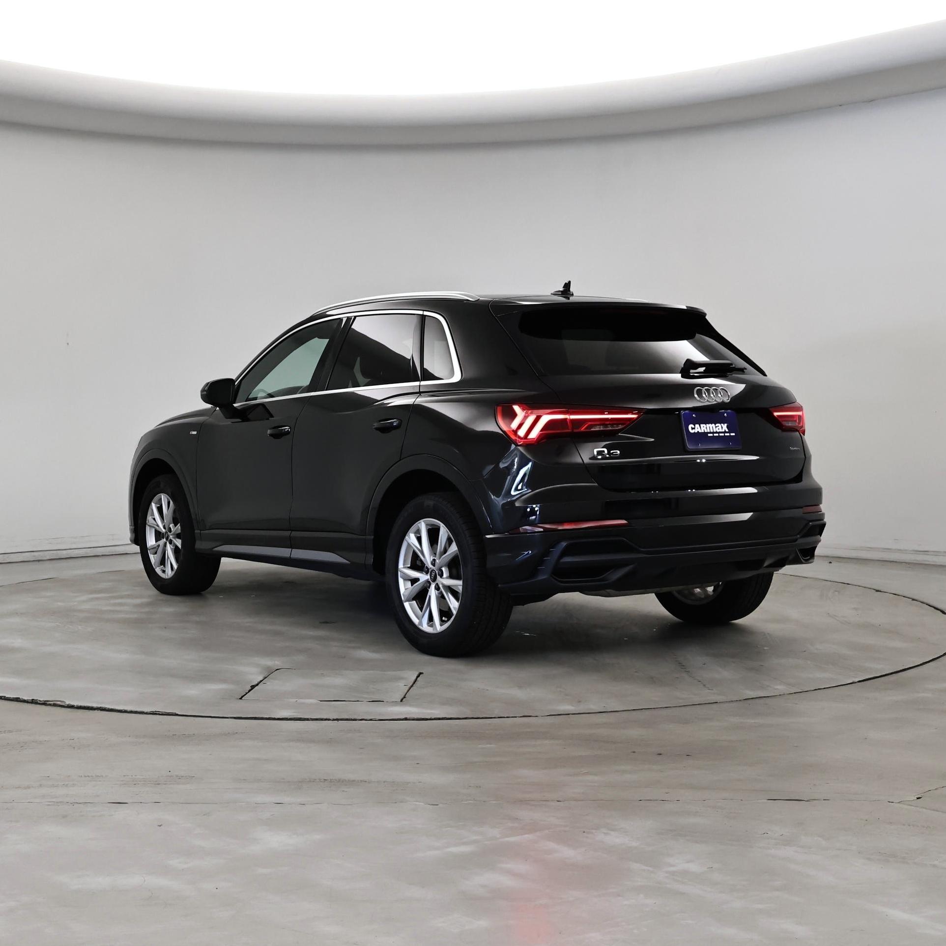 Thumbnail: 2021 Audi Q3 - 2