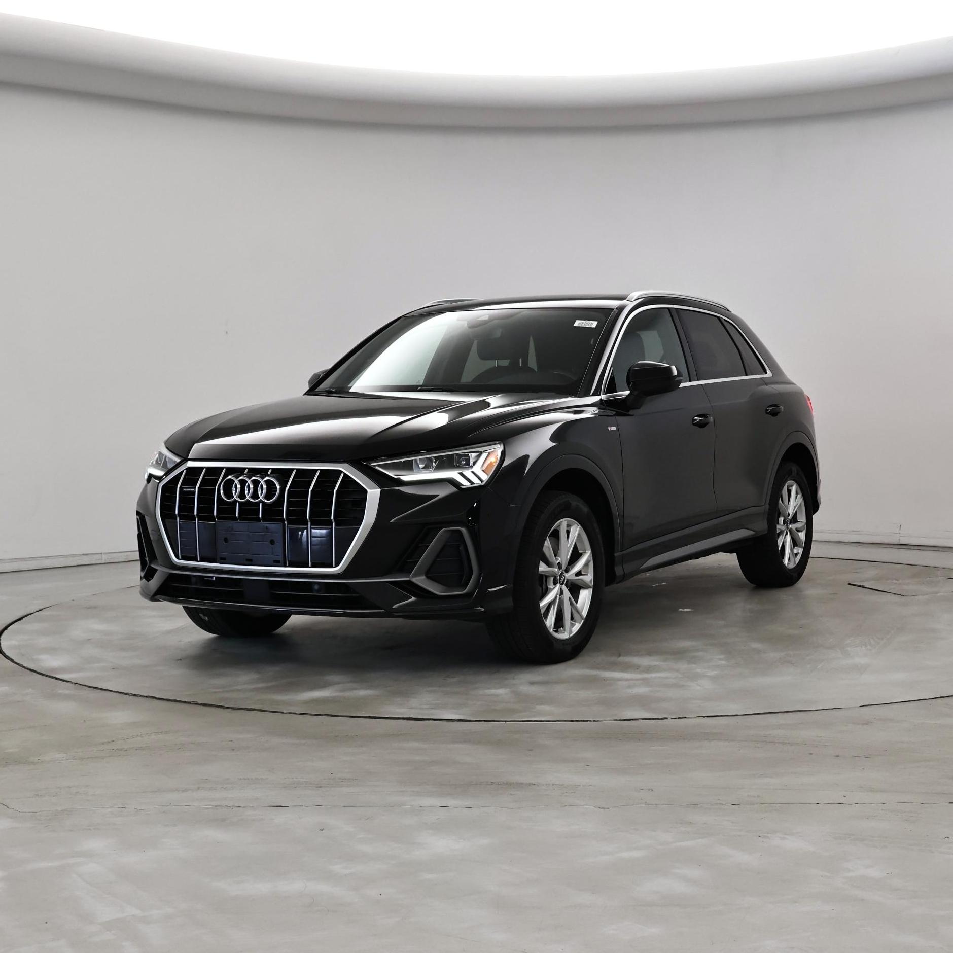 Thumbnail: 2021 Audi Q3 - 4