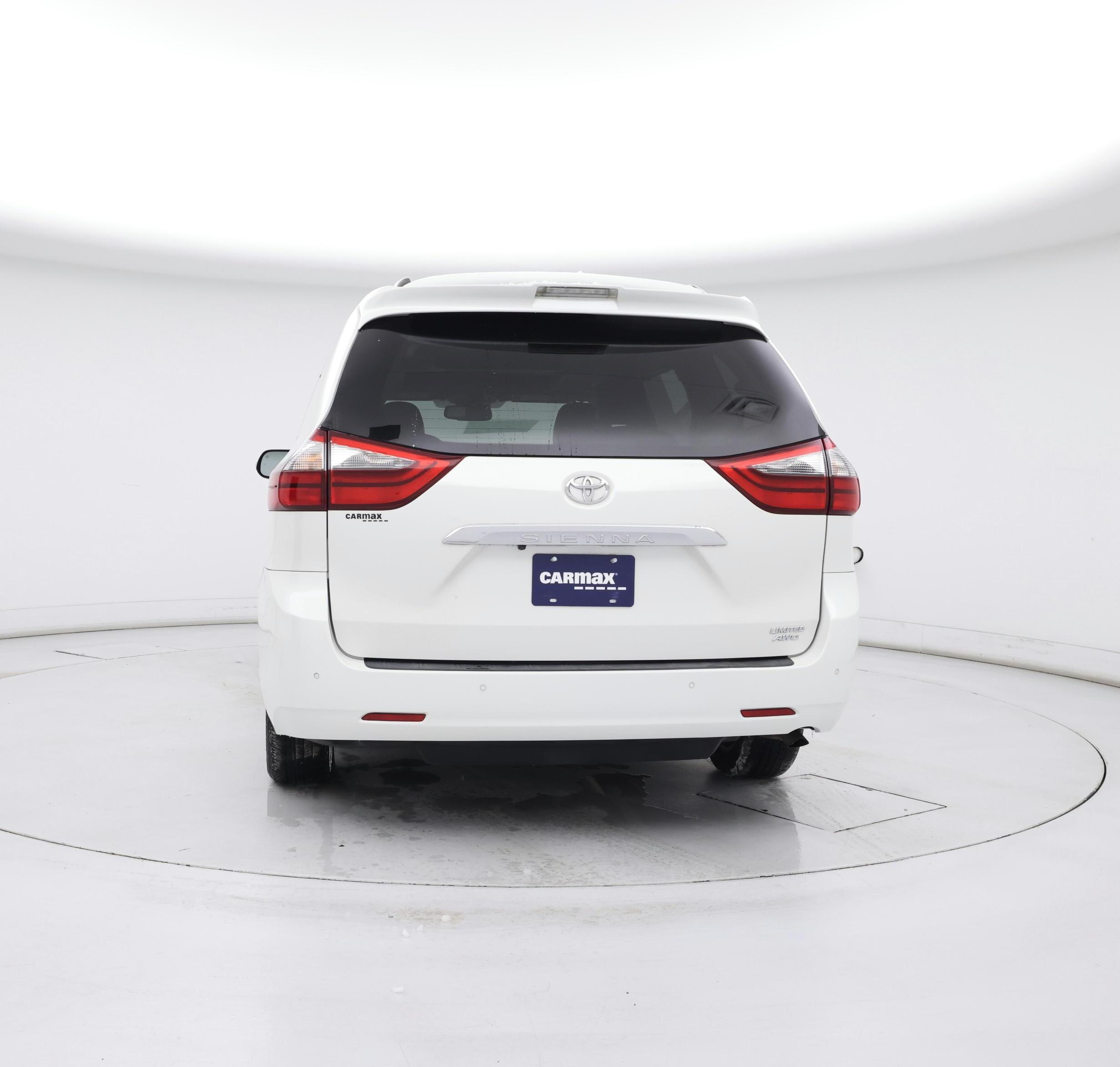 Thumbnail: 2020 Toyota Sienna - 6