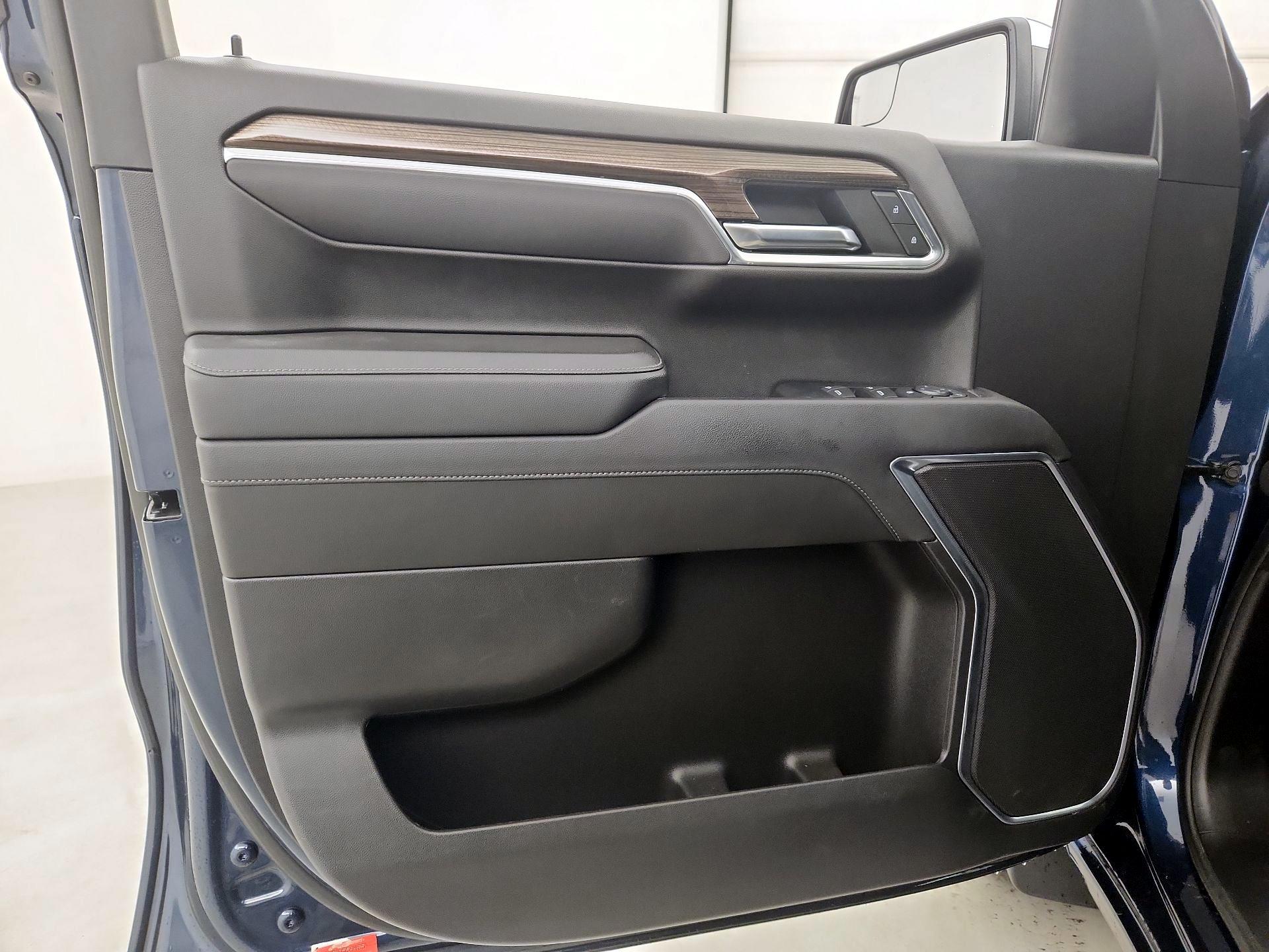 Thumbnail: 2022 Chevrolet Silverado 1500 - 12