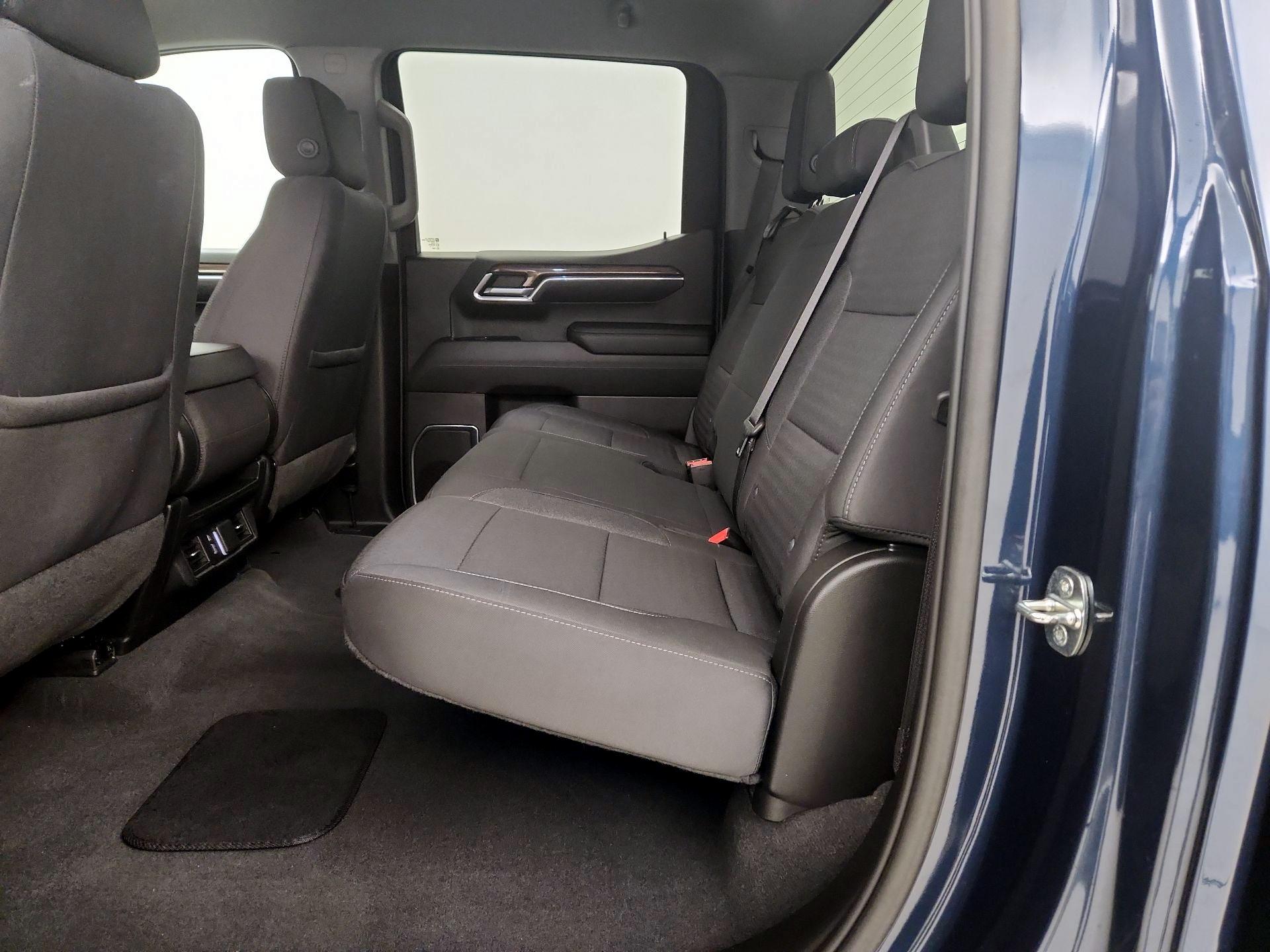 Thumbnail: 2022 Chevrolet Silverado 1500 - 19