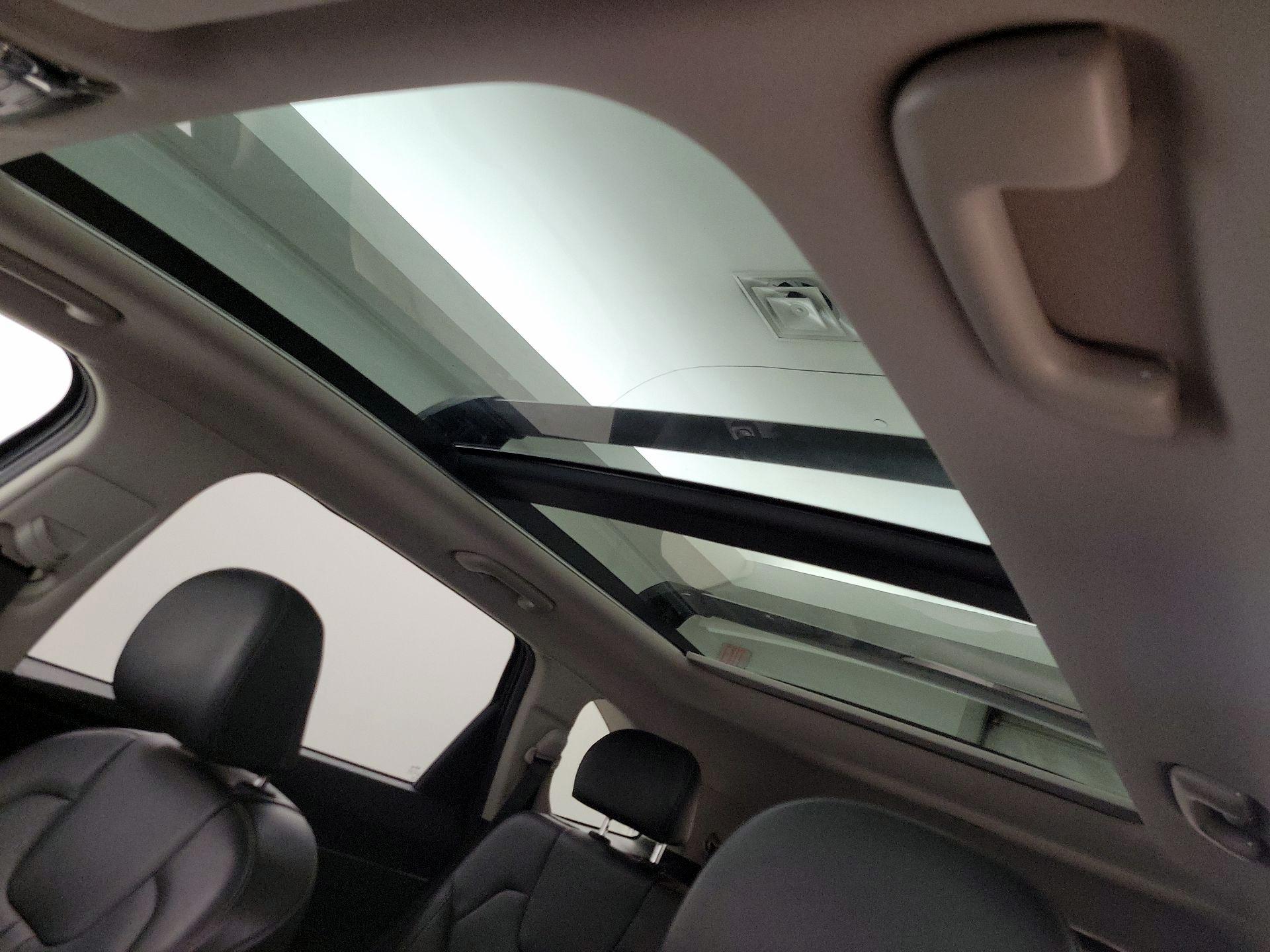 Thumbnail: 2021 Kia Sorento - 19