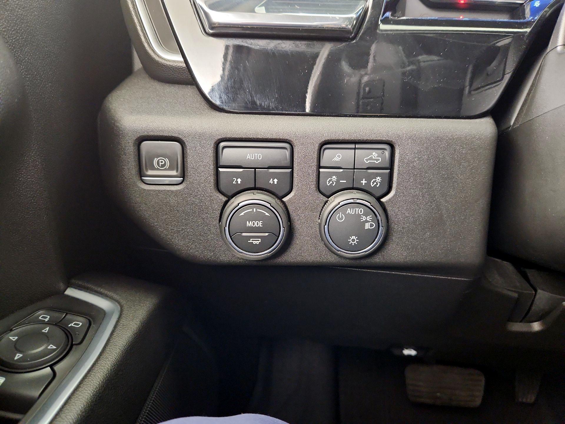 Thumbnail: 2023 Chevrolet Silverado 1500 - 13