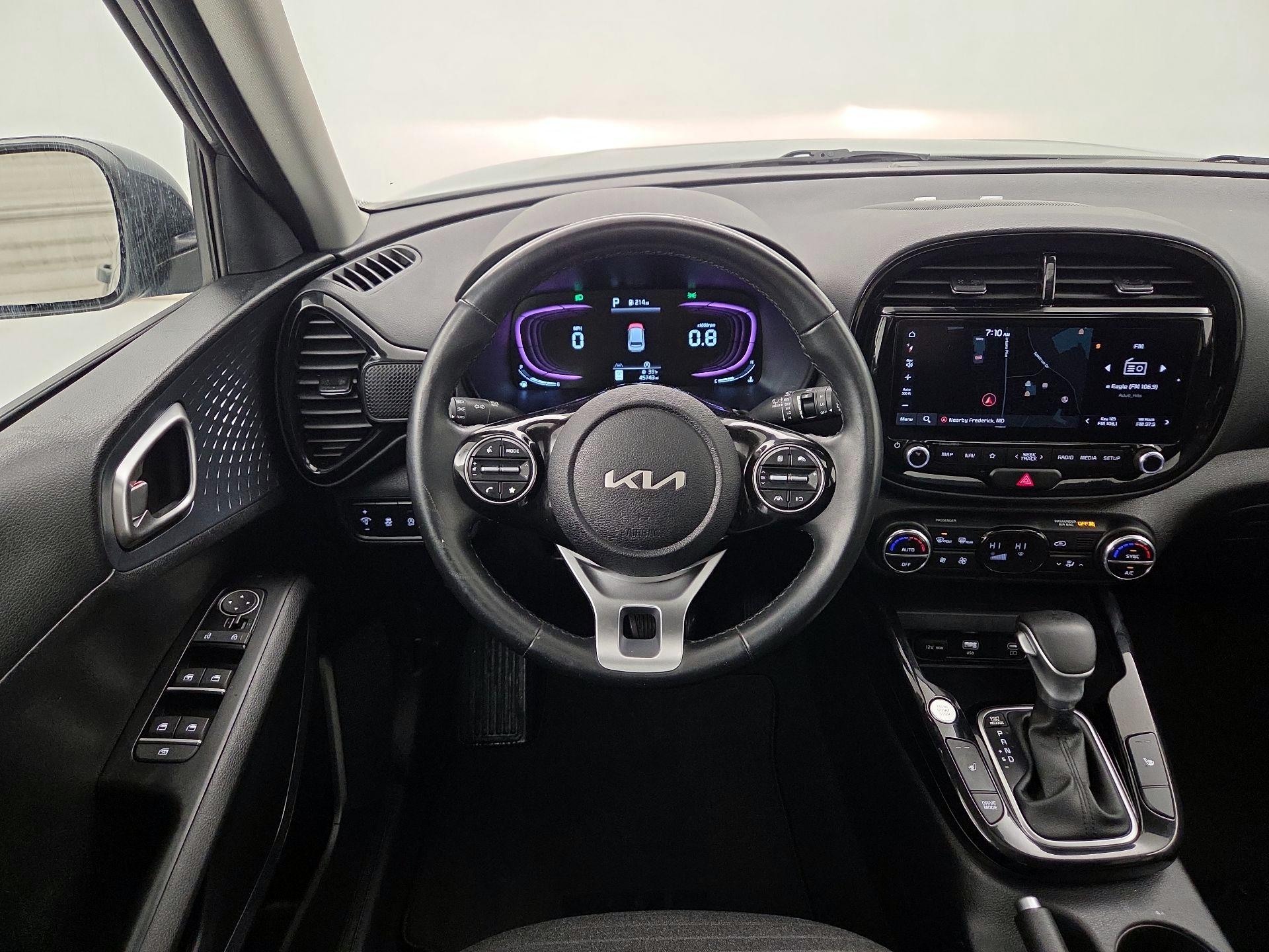 Thumbnail: 2023 Kia Soul - 10