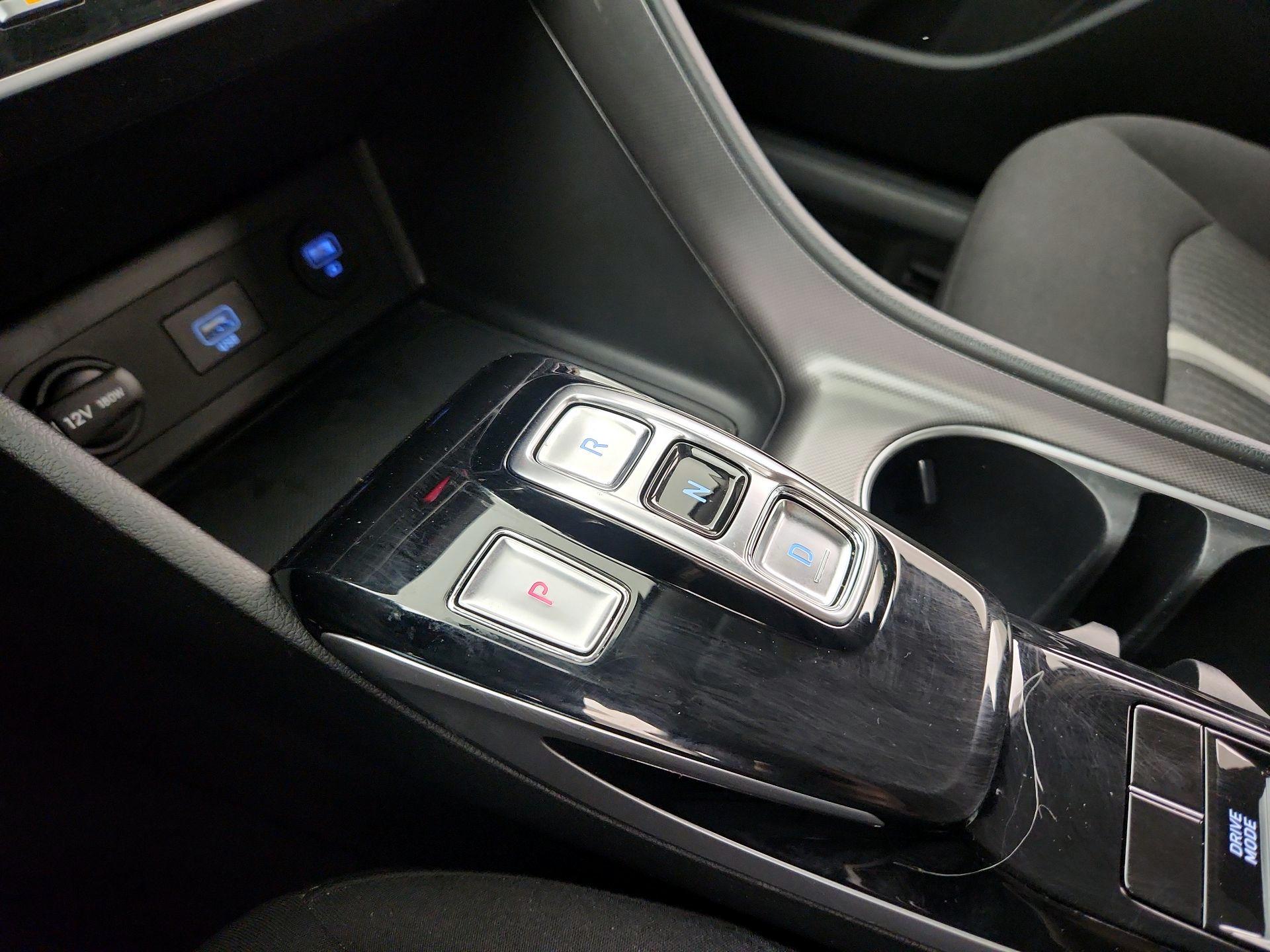 Thumbnail: 2023 Hyundai Sonata - 18